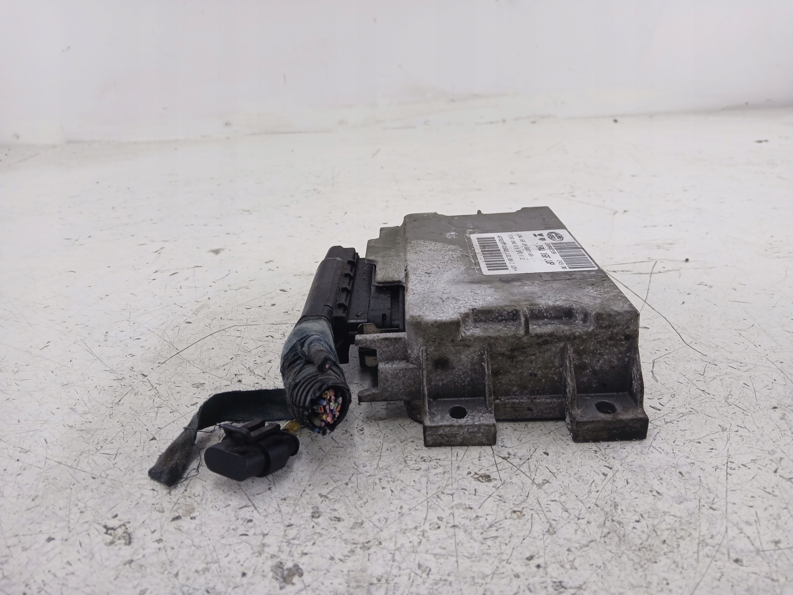 FIAT UNO 0.9 control unit of the engine 46782277