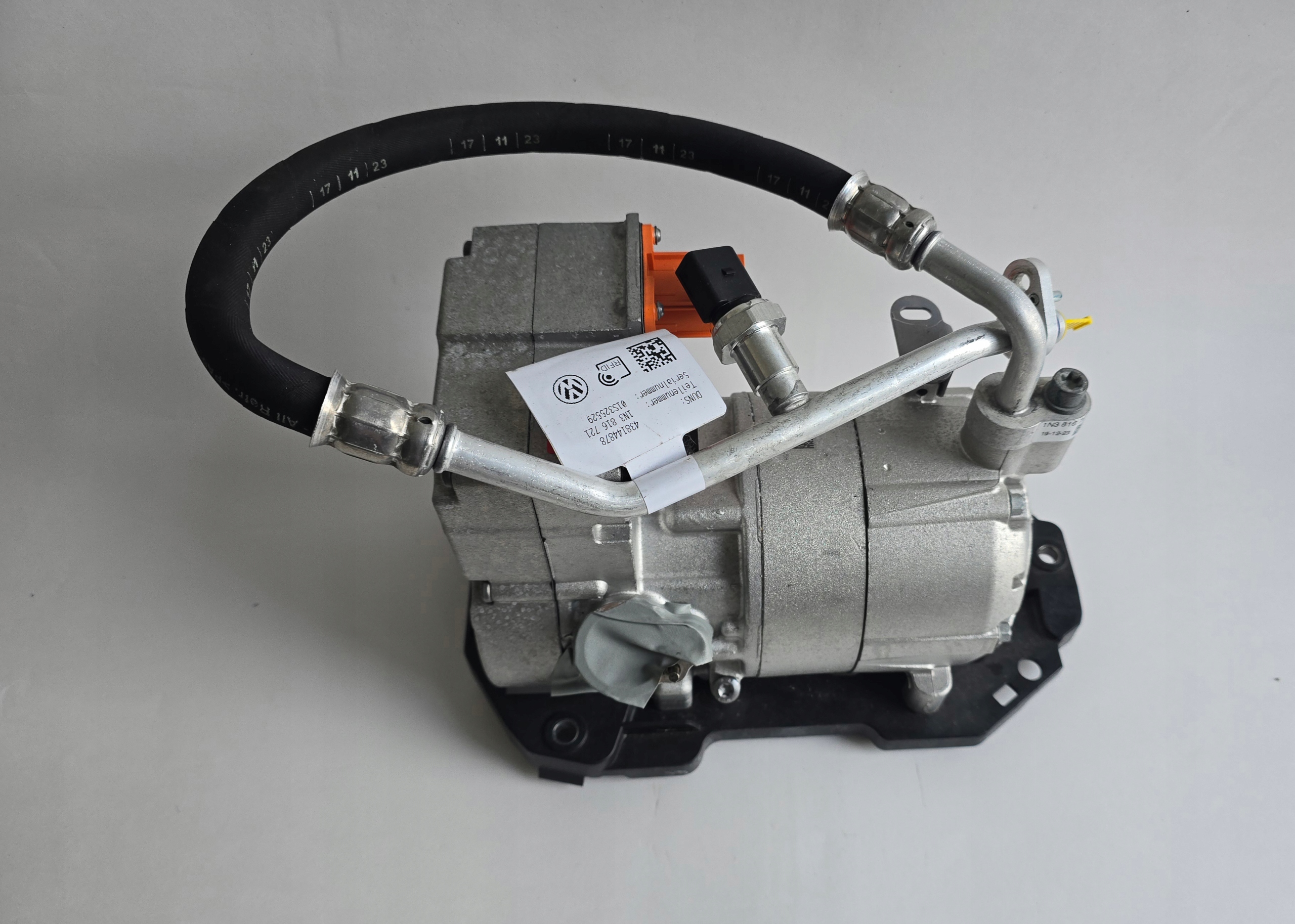 Компрессор кондиционера vw ID7 id.7 1EA816797G 1EA820807C