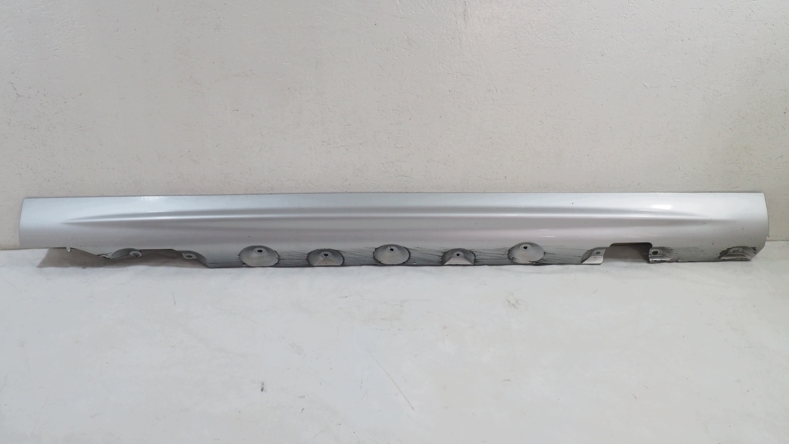 BMW 3 E46 moulding threshold right 8226118