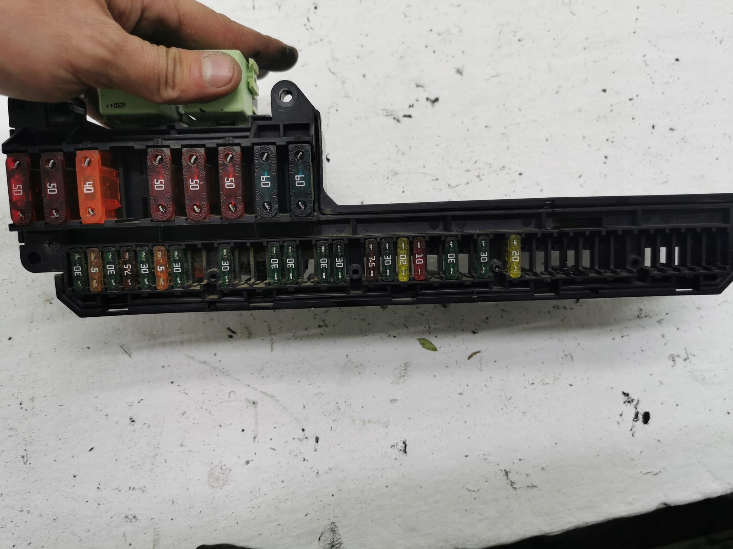 Module fusibles BMW SERIA 5 E60 E61 6932452