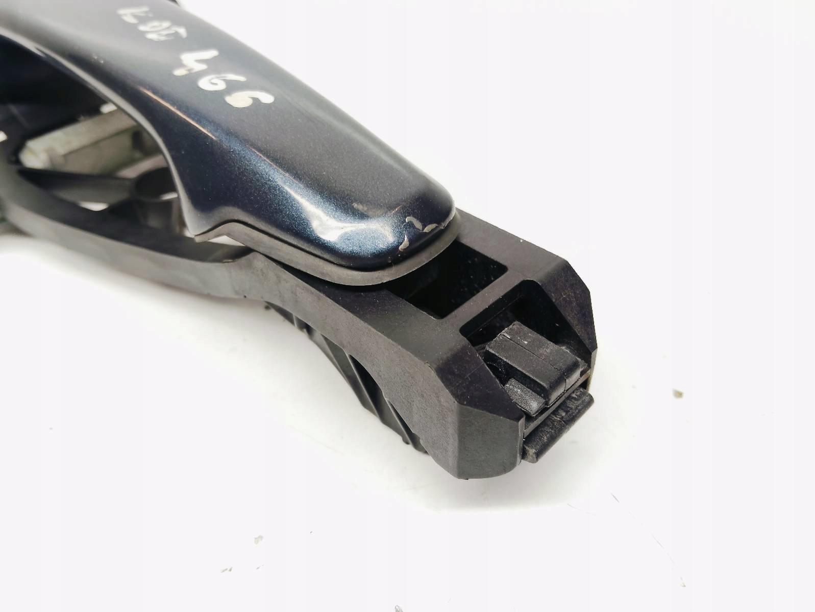 handle door right front VOLVO V50 2.0D 04r Lak 466 LH-30663865
