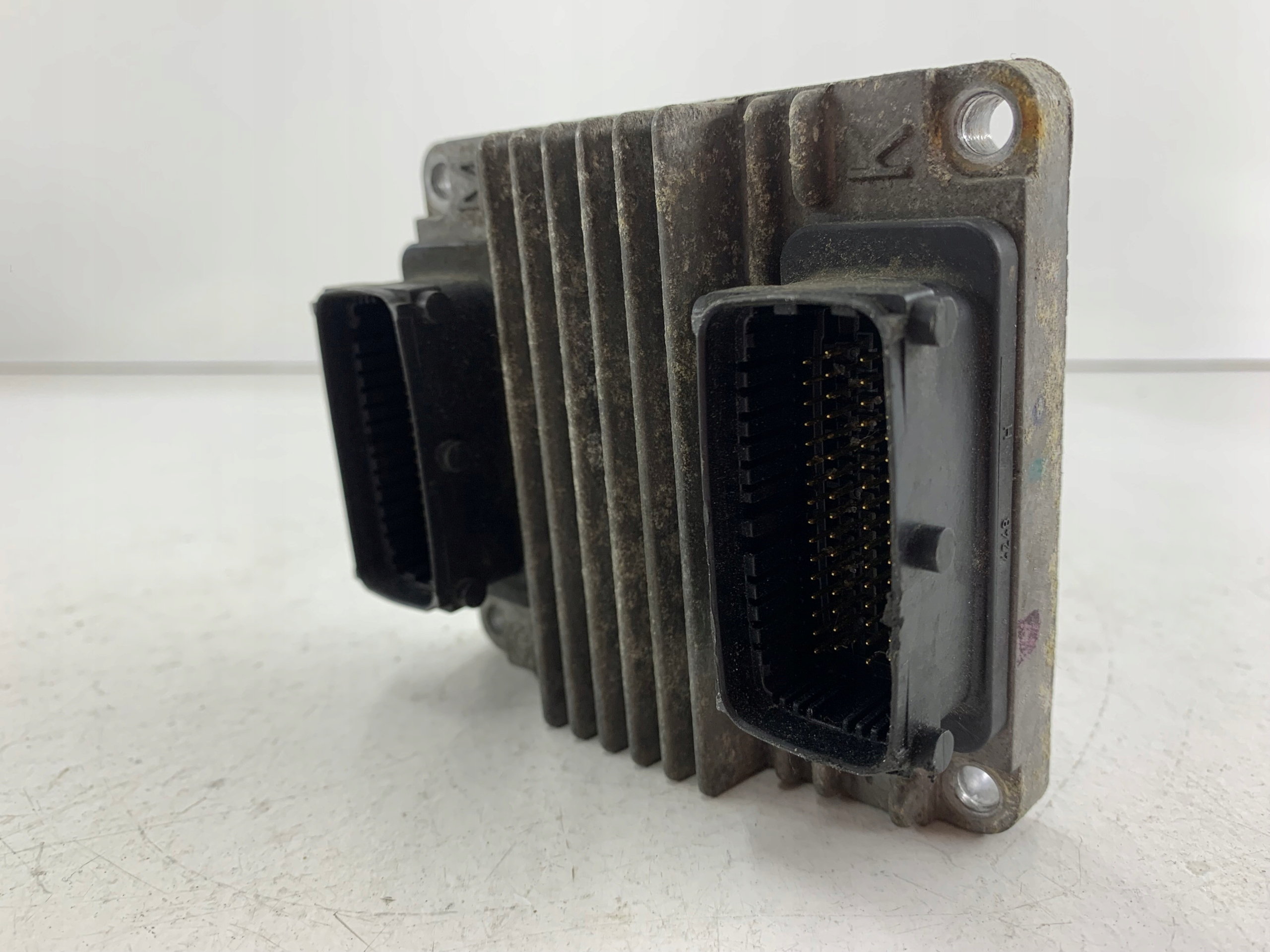 DAEWOO REZZO 2.0 control unit of the engine 09388049