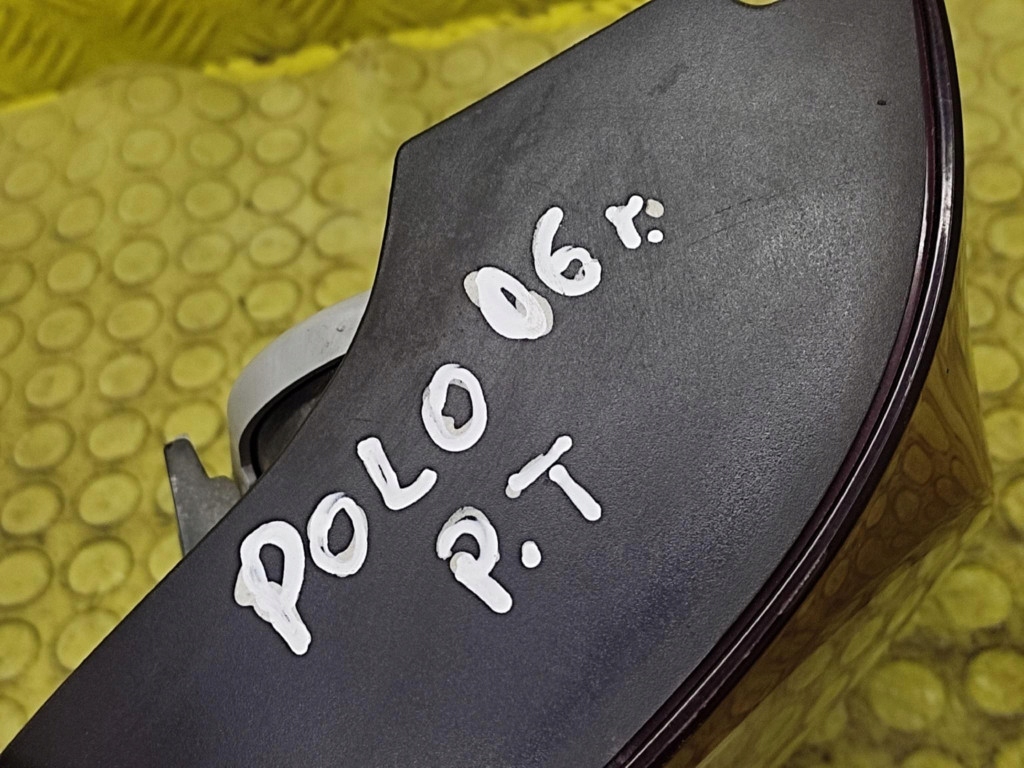 VW POLO IV 9N light right rear part