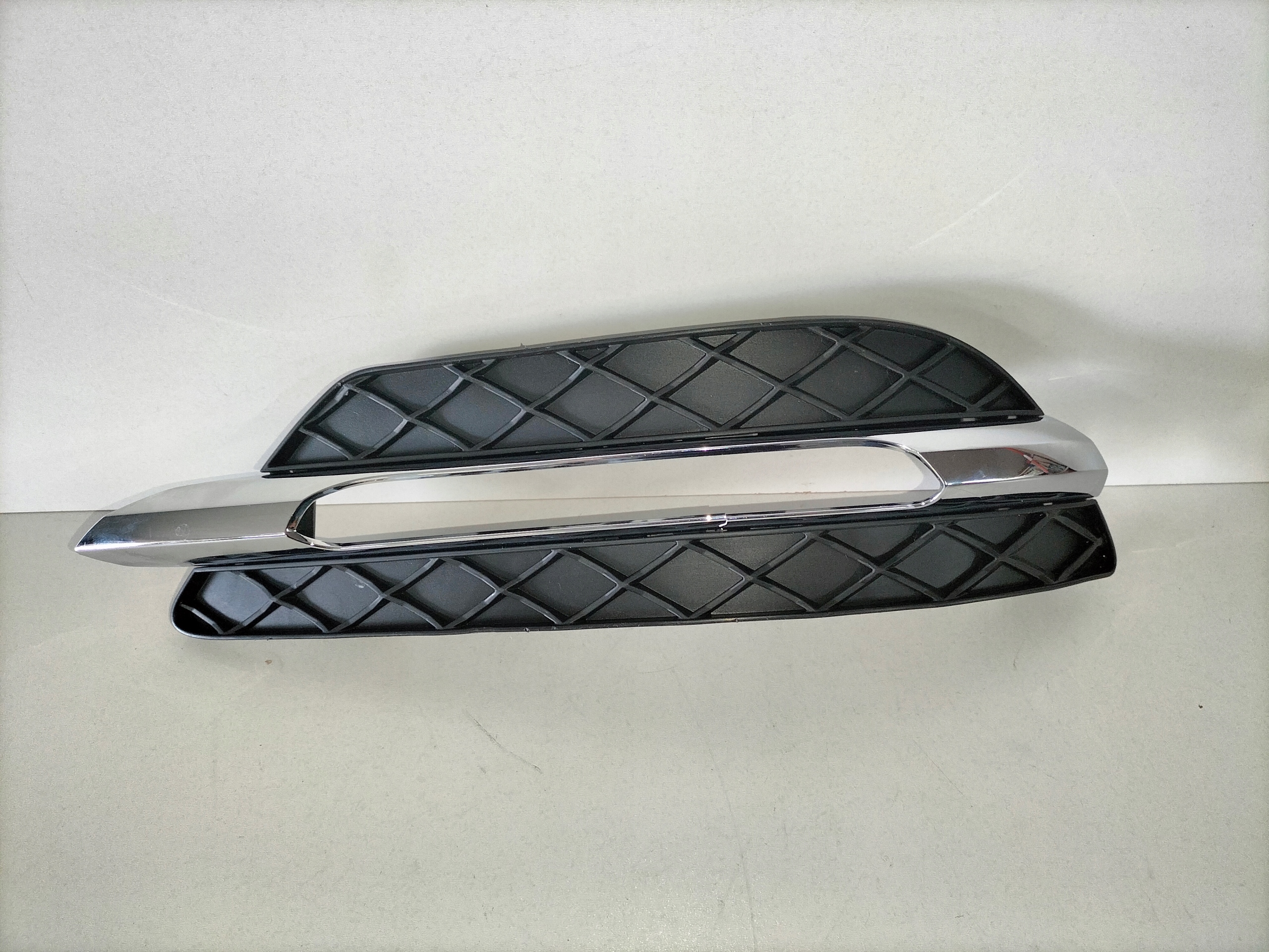 grille grid left MERCEDES C KLASA W204 LIFT 11