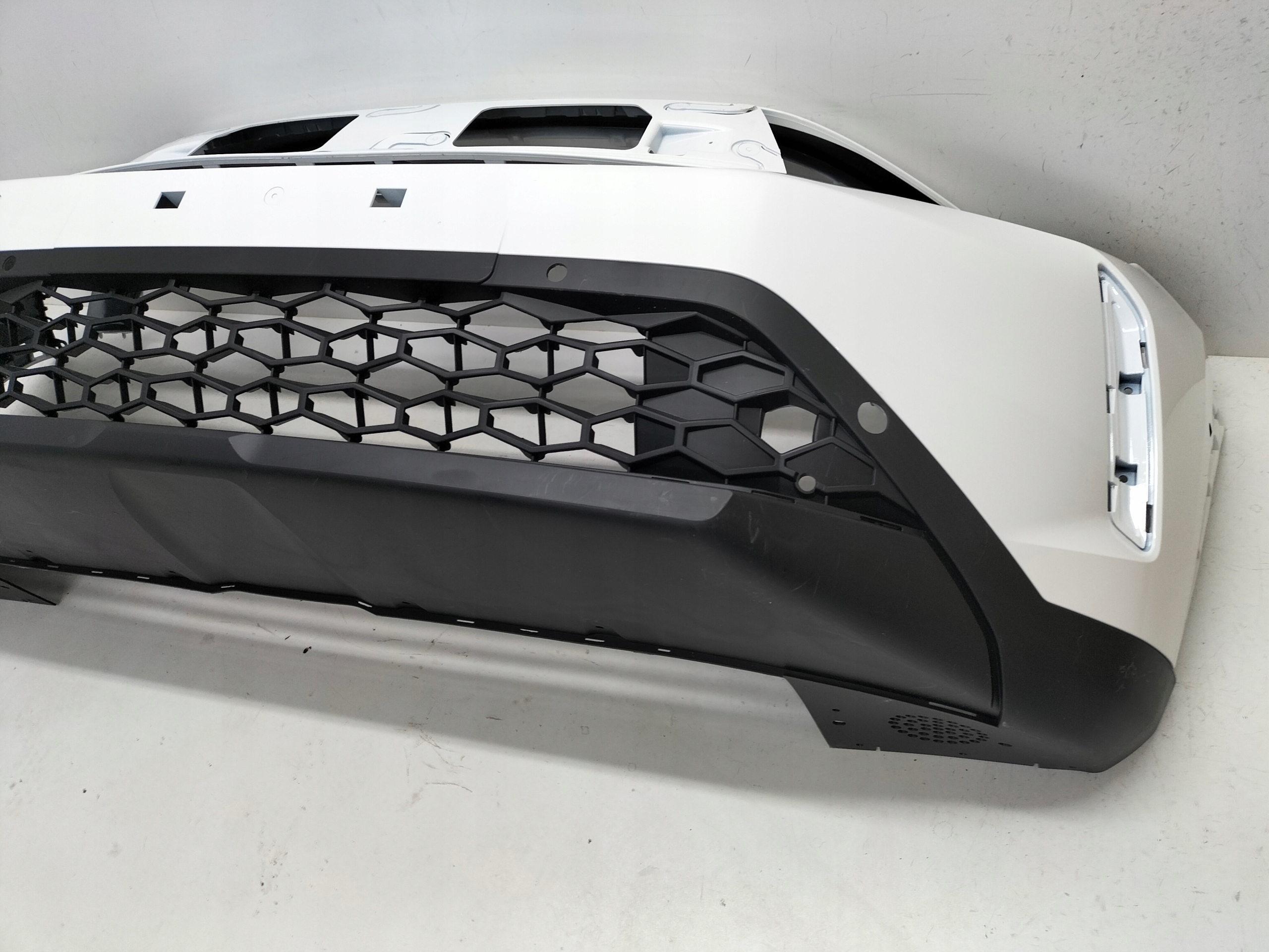 front bumper front OPEL FRONTERA C 24