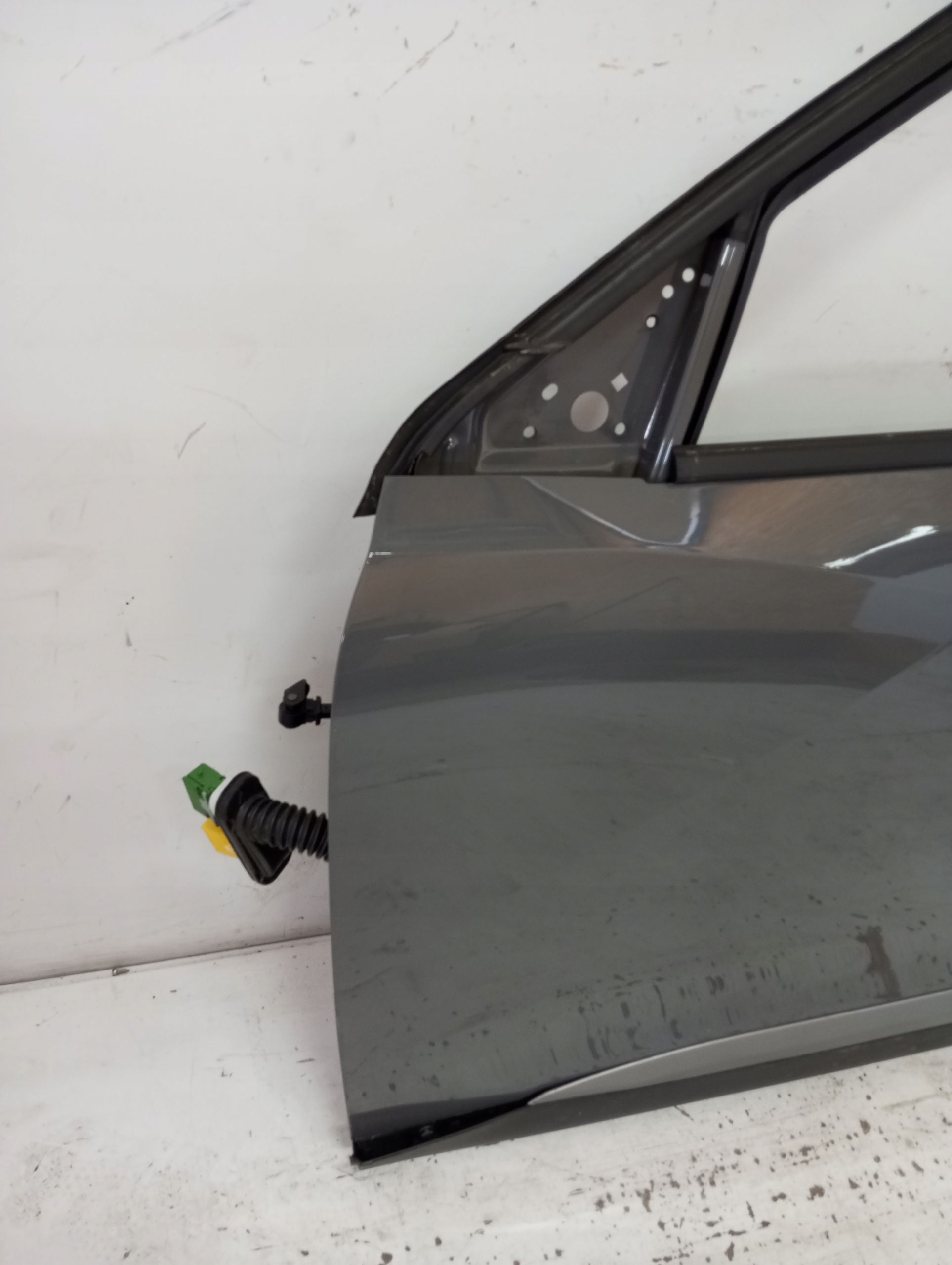 door left front PEUGEOT 2008 24R BSZ