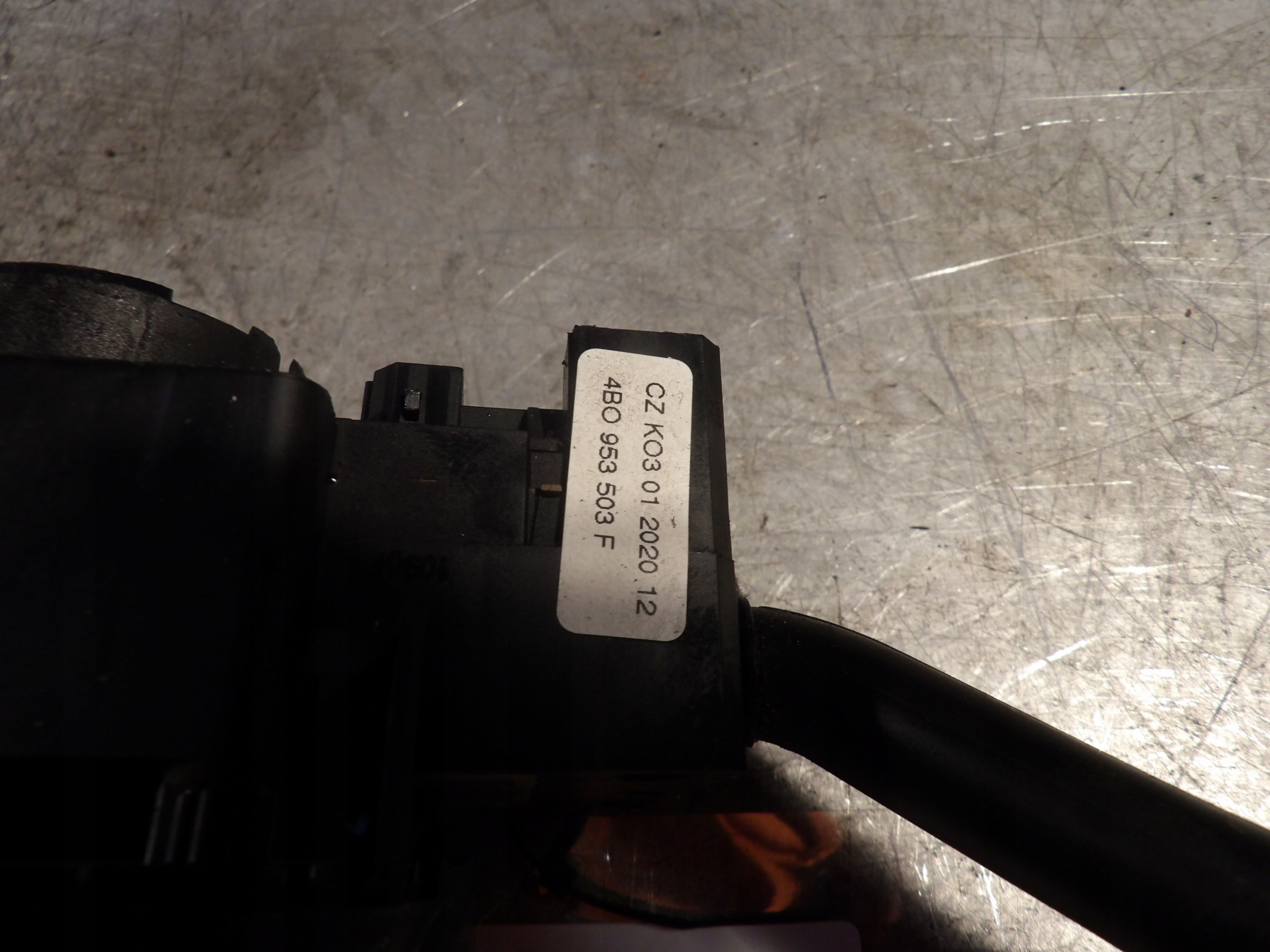 AUDI A3 E 8L DEVIO LUCI TERGICRISTALLO TERGI 4B0953503F
