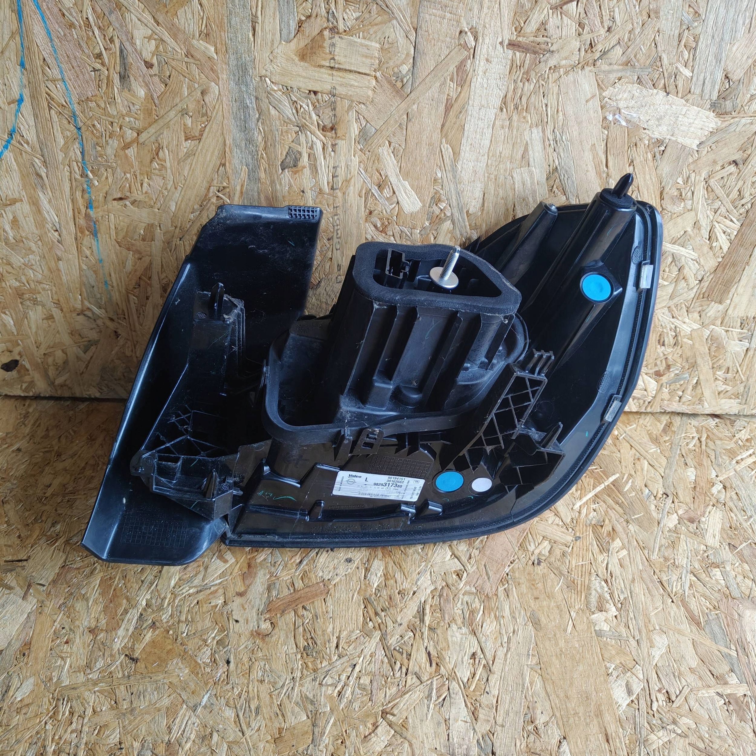 light rear rear part side left Opel Corsa F 90194151