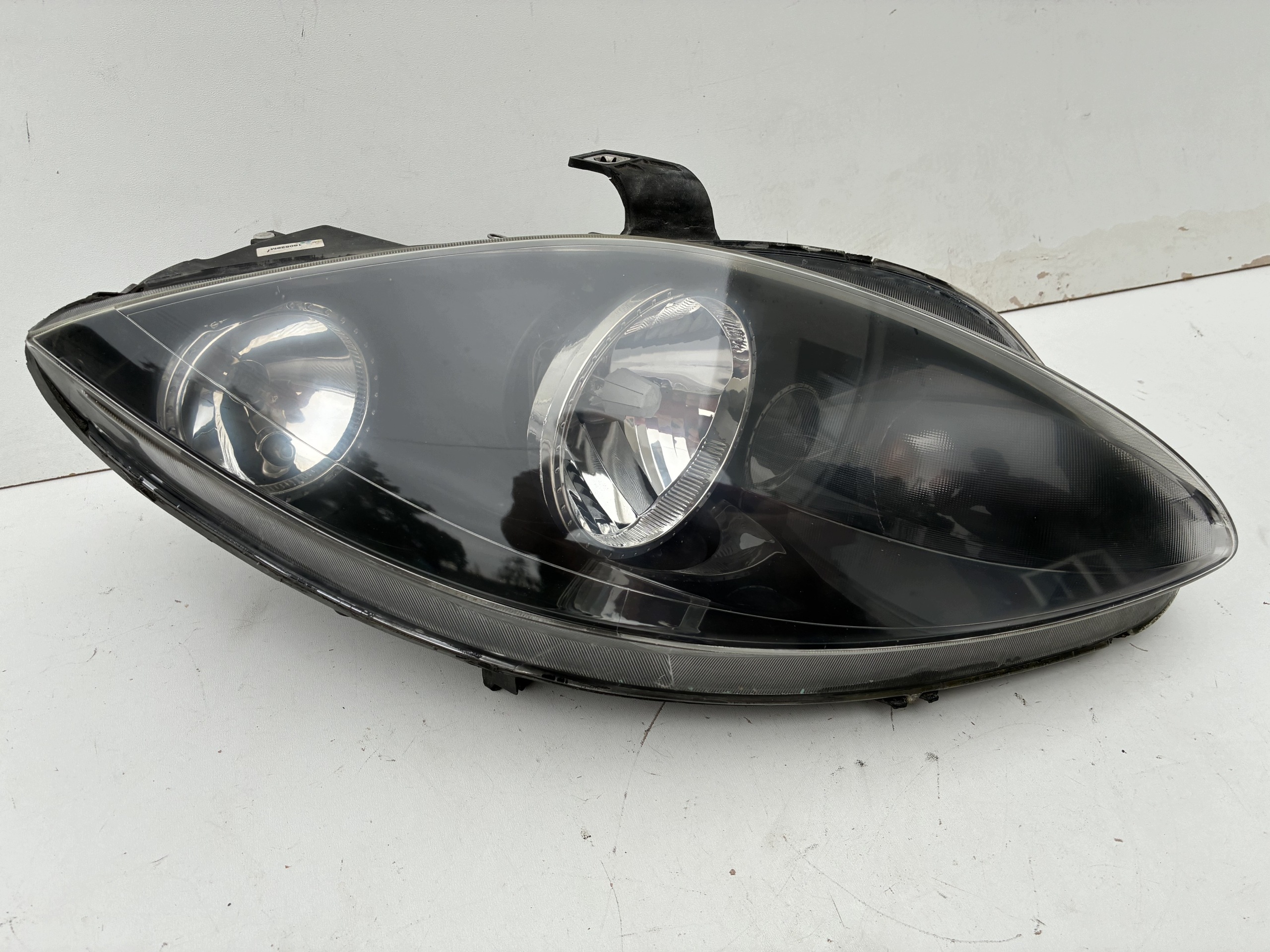Reflektor light front front right Seat Leon II Altea 05-09r. ==OEM== Eu