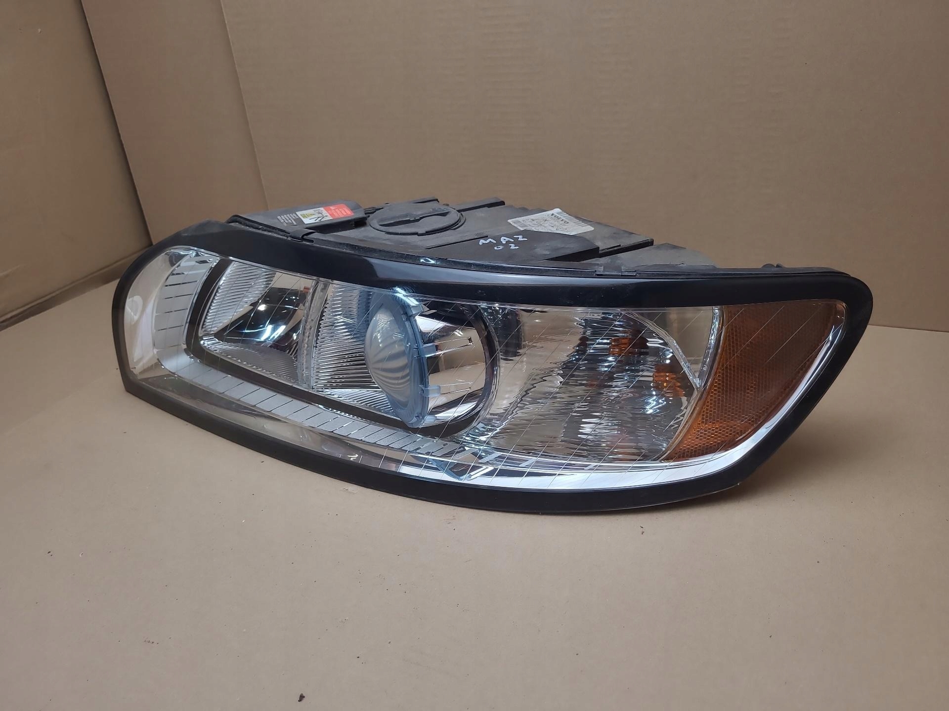 light front left side Volvo V50 facelift 2010 31265704