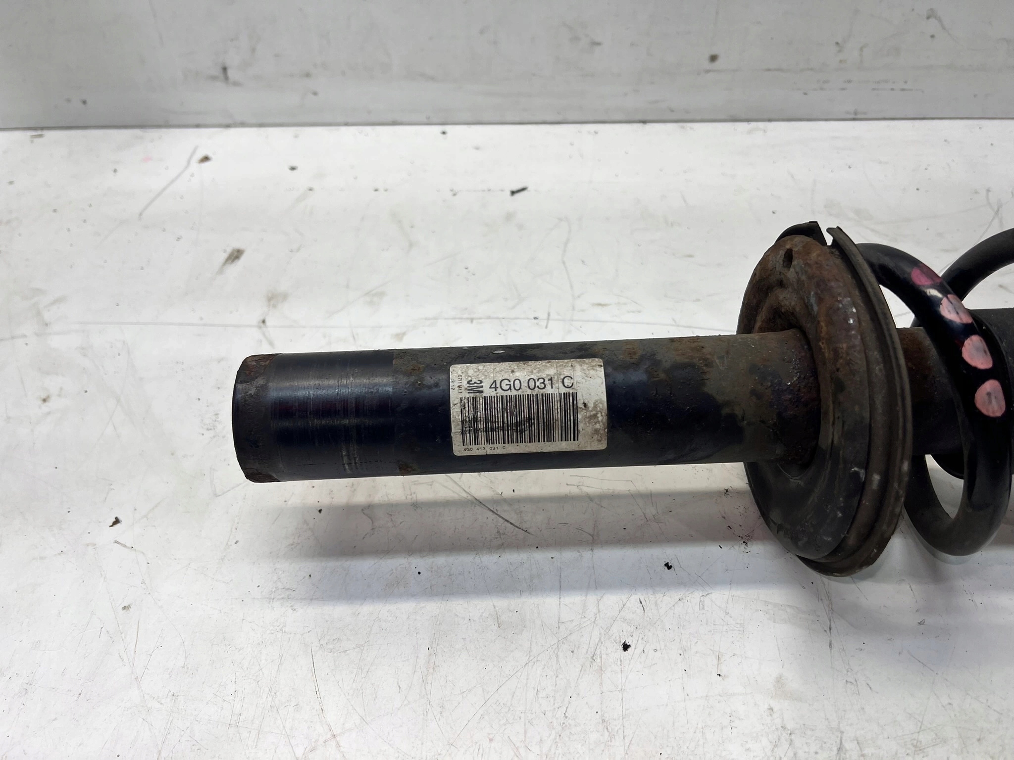 shock absorber right AUDI A6 C7 A7 4G0413031C