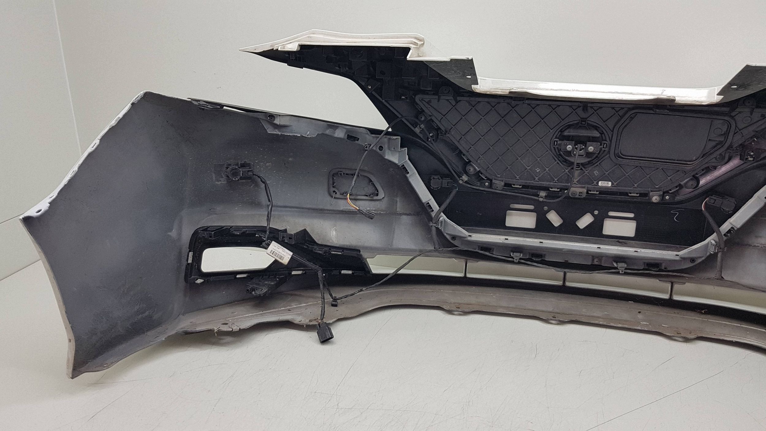 NISSAN LEAF II 2017 - bumper front 62022-5SHOH