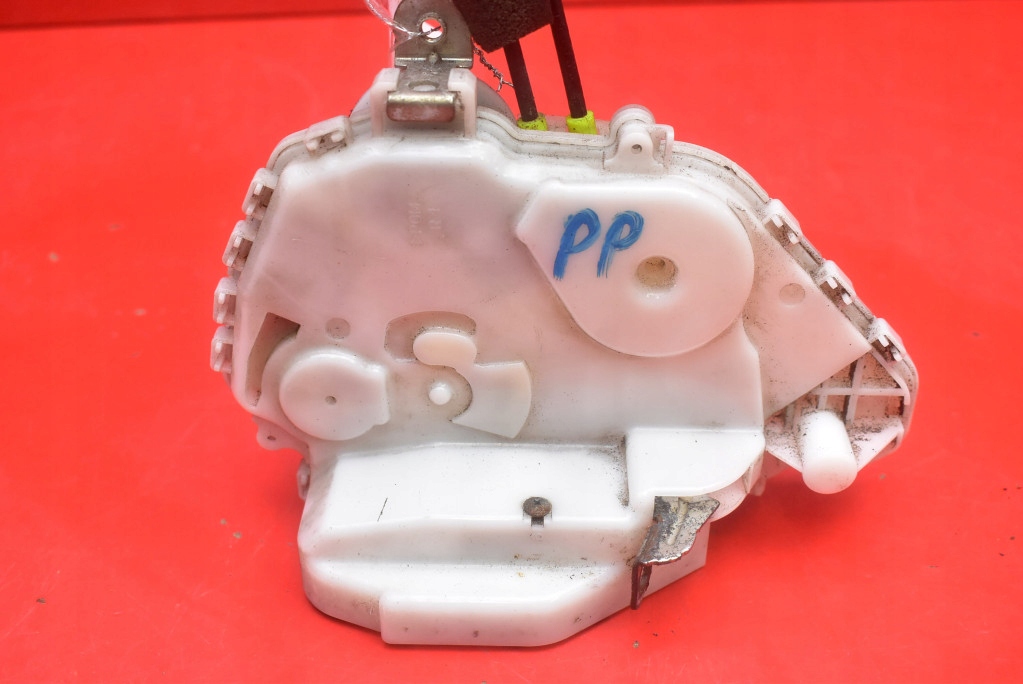 lock door right front front EU HONDA ACCORD 8 VIII sedan 07-11