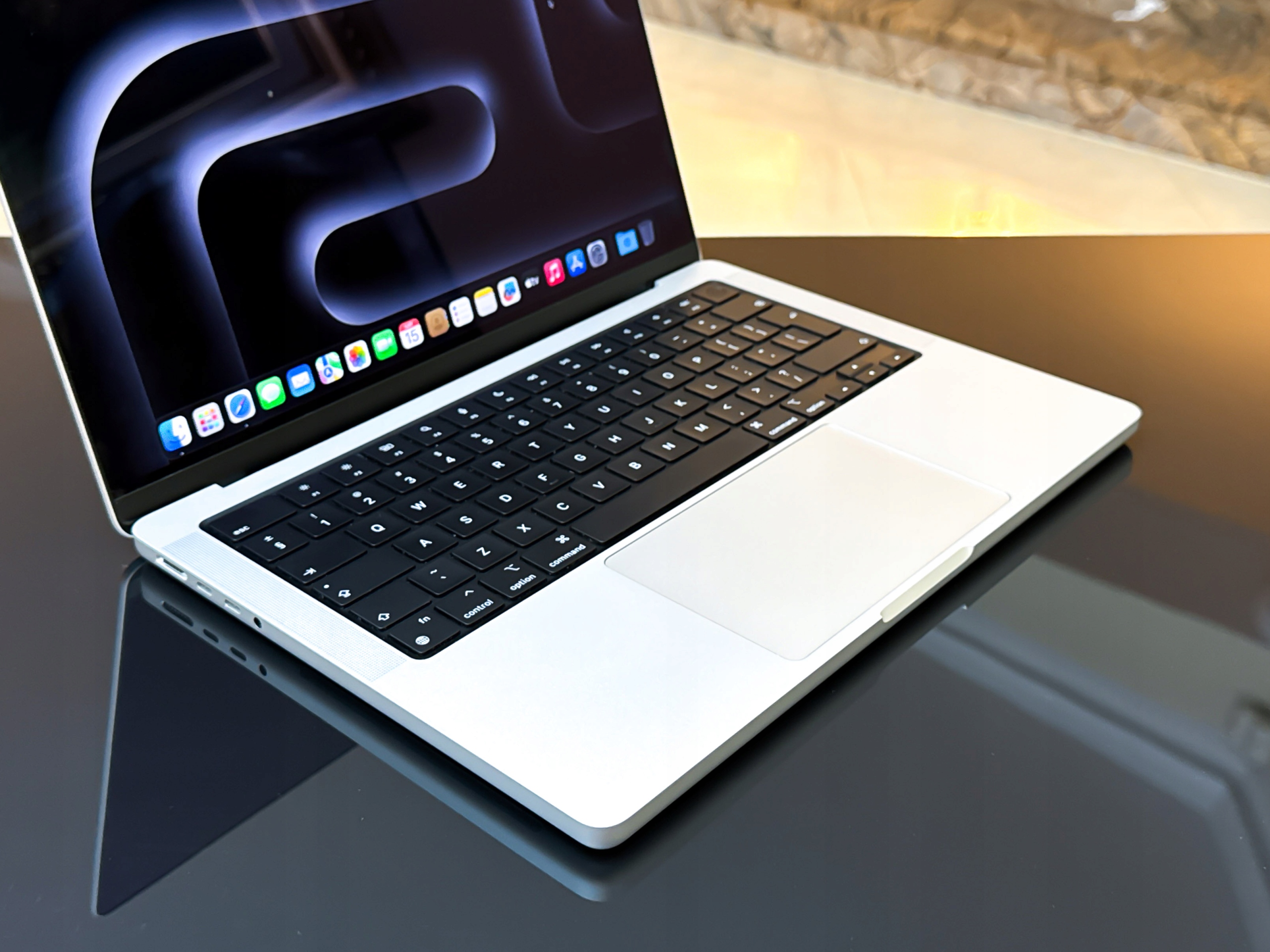 Apple MacBook Pro 14” M2 Pro | 16GB RAM | 1TB SSD | Srebrny