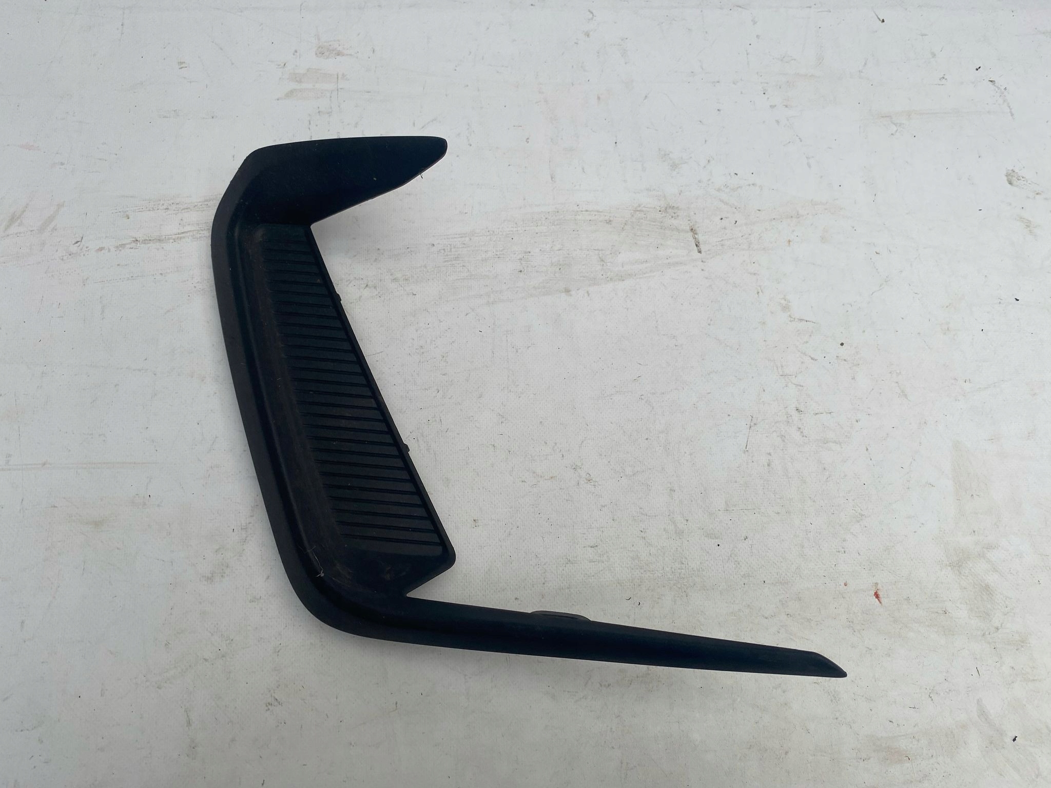 OPEL GRANDLAND LIFT 20- grid of a bumper front left