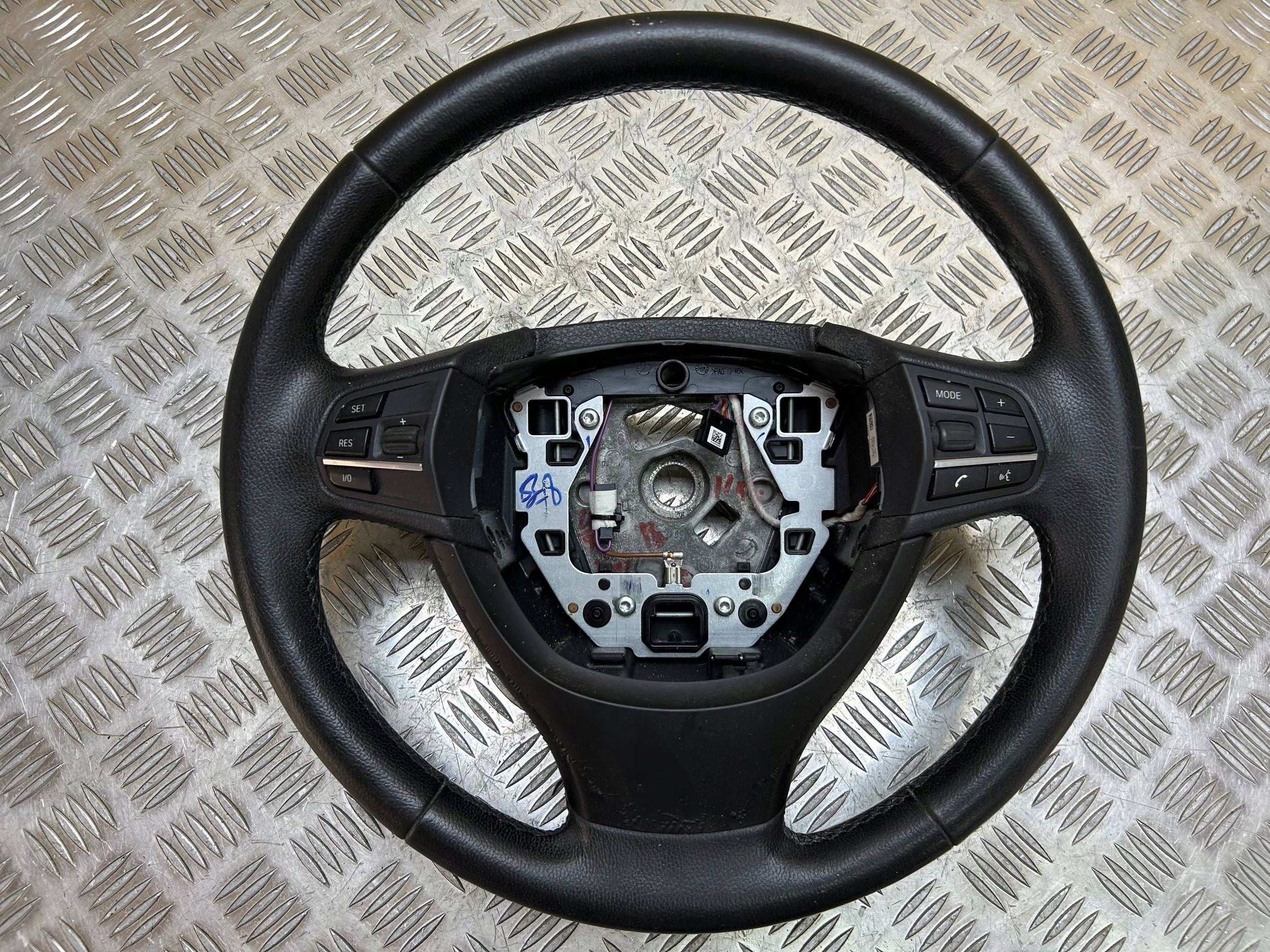 lenkrad BMW 5 F10 F11 2012 9229479