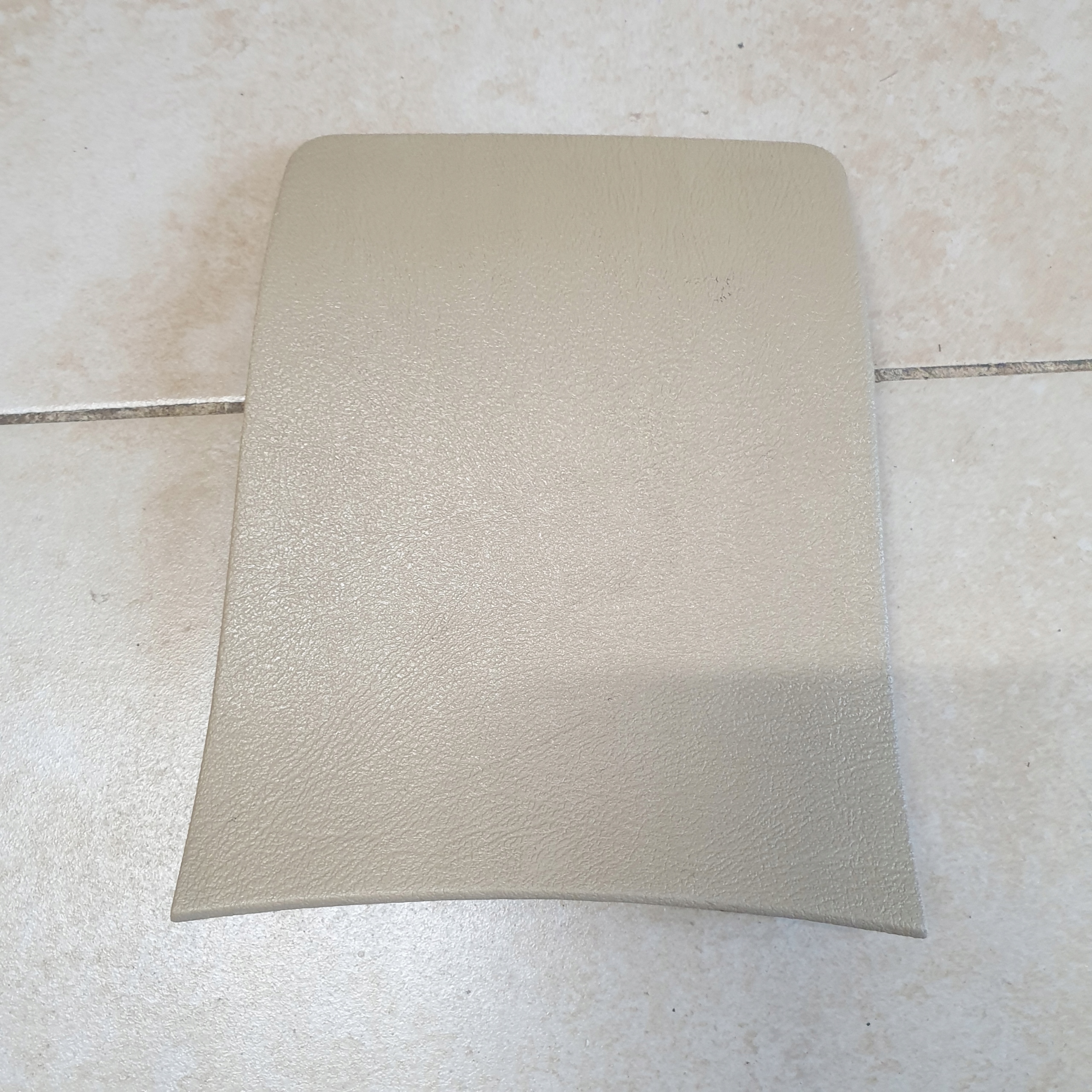 cover spoiler TUNELU SRODKOWEGO MERCEDES E W210