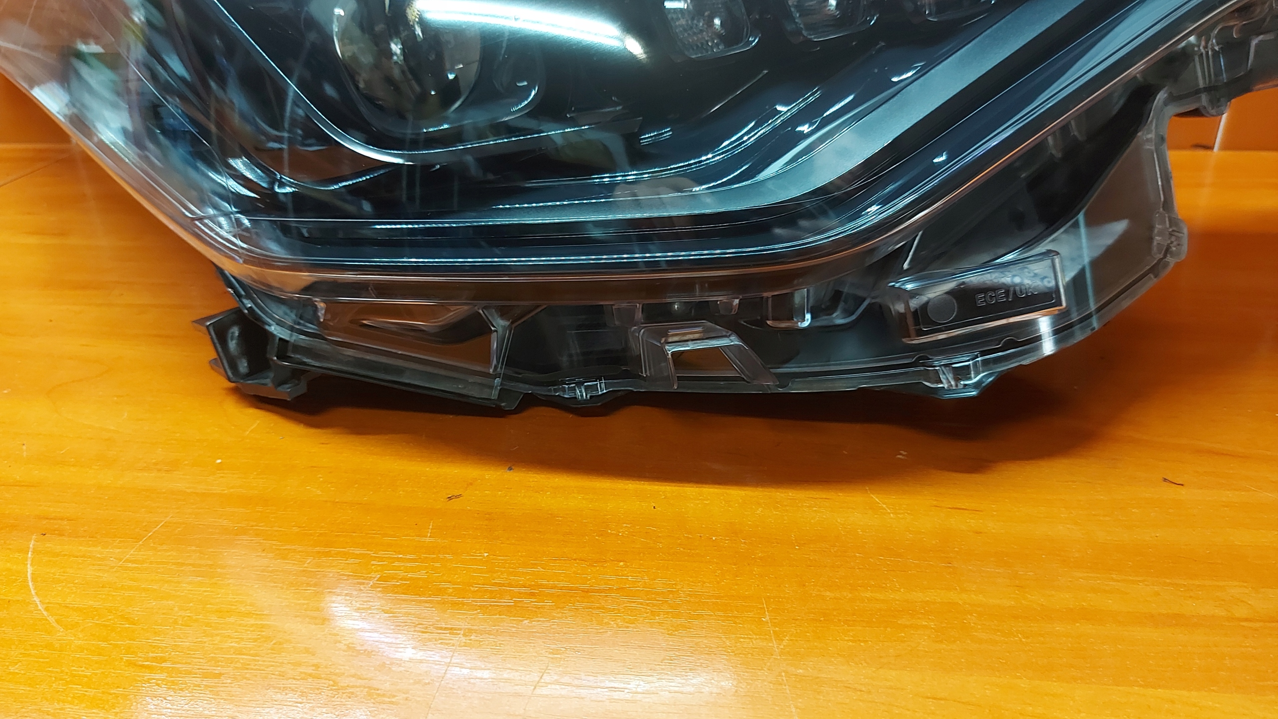REFLEKTOR light right right front TOYOTA CHR C-HR GR 19- LIFT