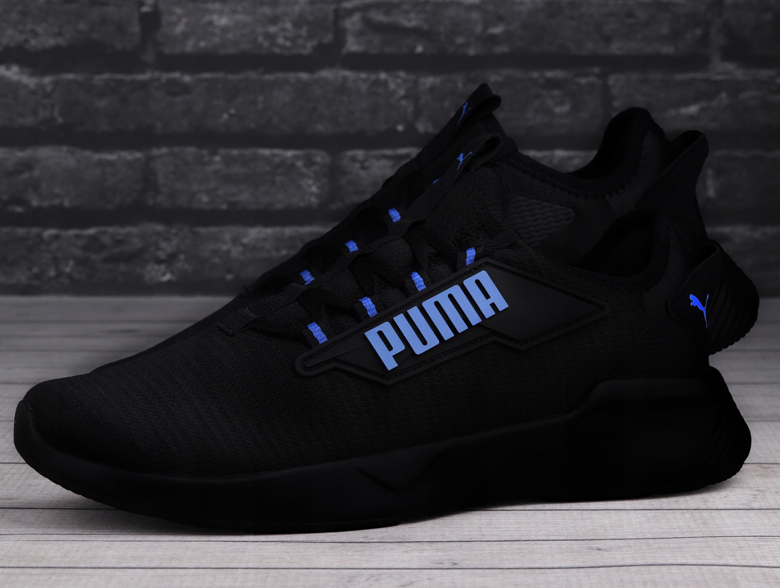 Buty męskie, sportowe Puma RETALIATE 2 BLACK BLUE EAN (GTIN) 4065454076984