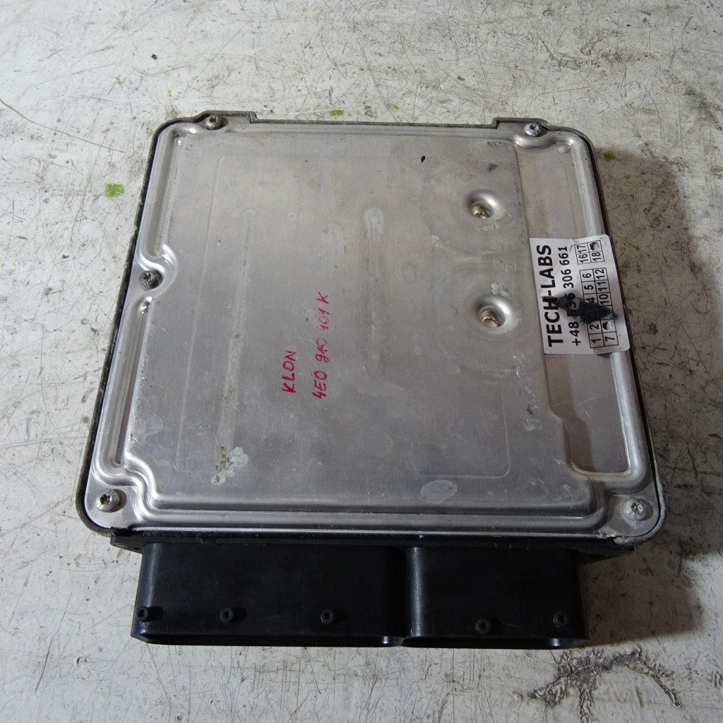 AUDI A8 D3 3.0TDI computer bedienteil des motors 4E0907401B