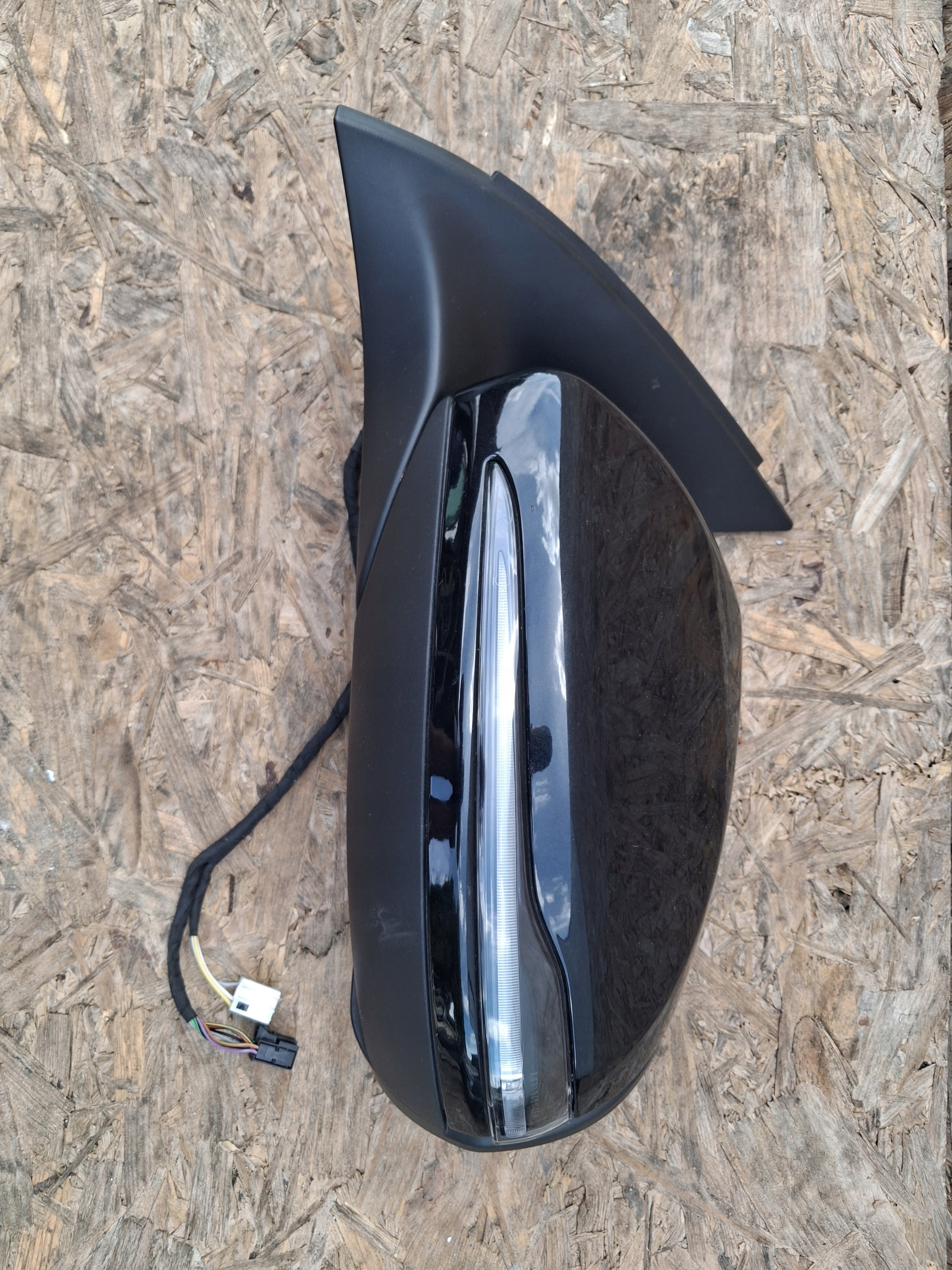 mirror left front MERCEDES GLA 7+3 PIN