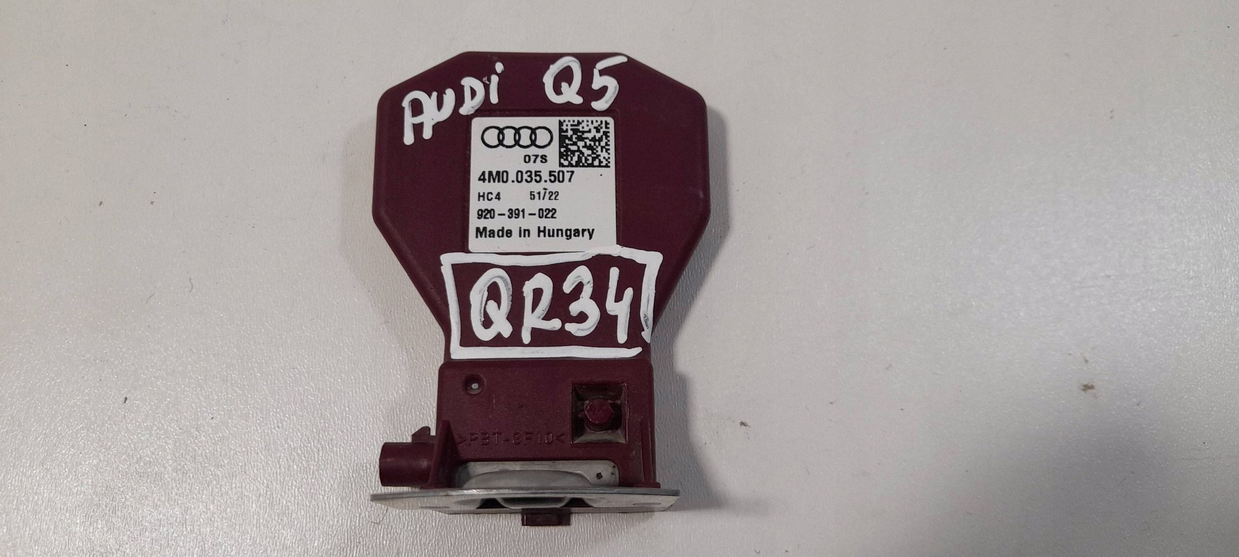 Audi Q5 SQ5 FY amplifier anteny 4M0035507 (QR34)
