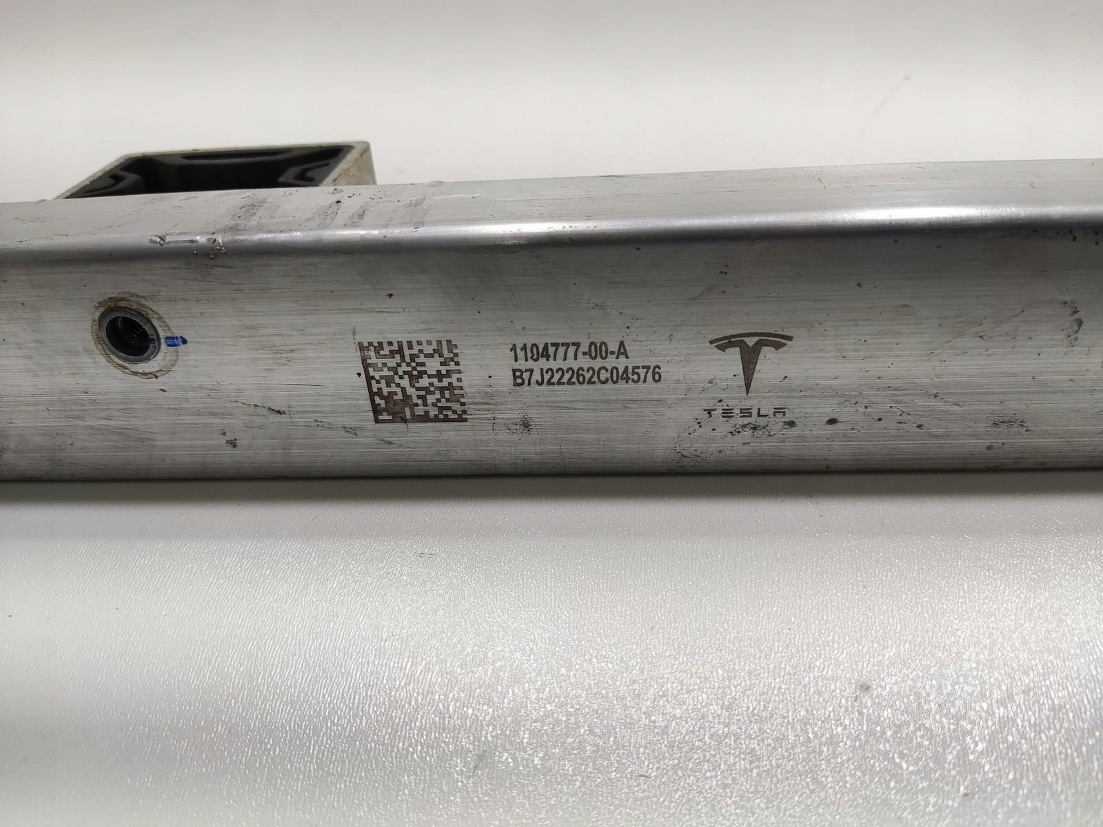 sider front front below radiator TESLA MODEL 3 2017-2023 1104777-00-A