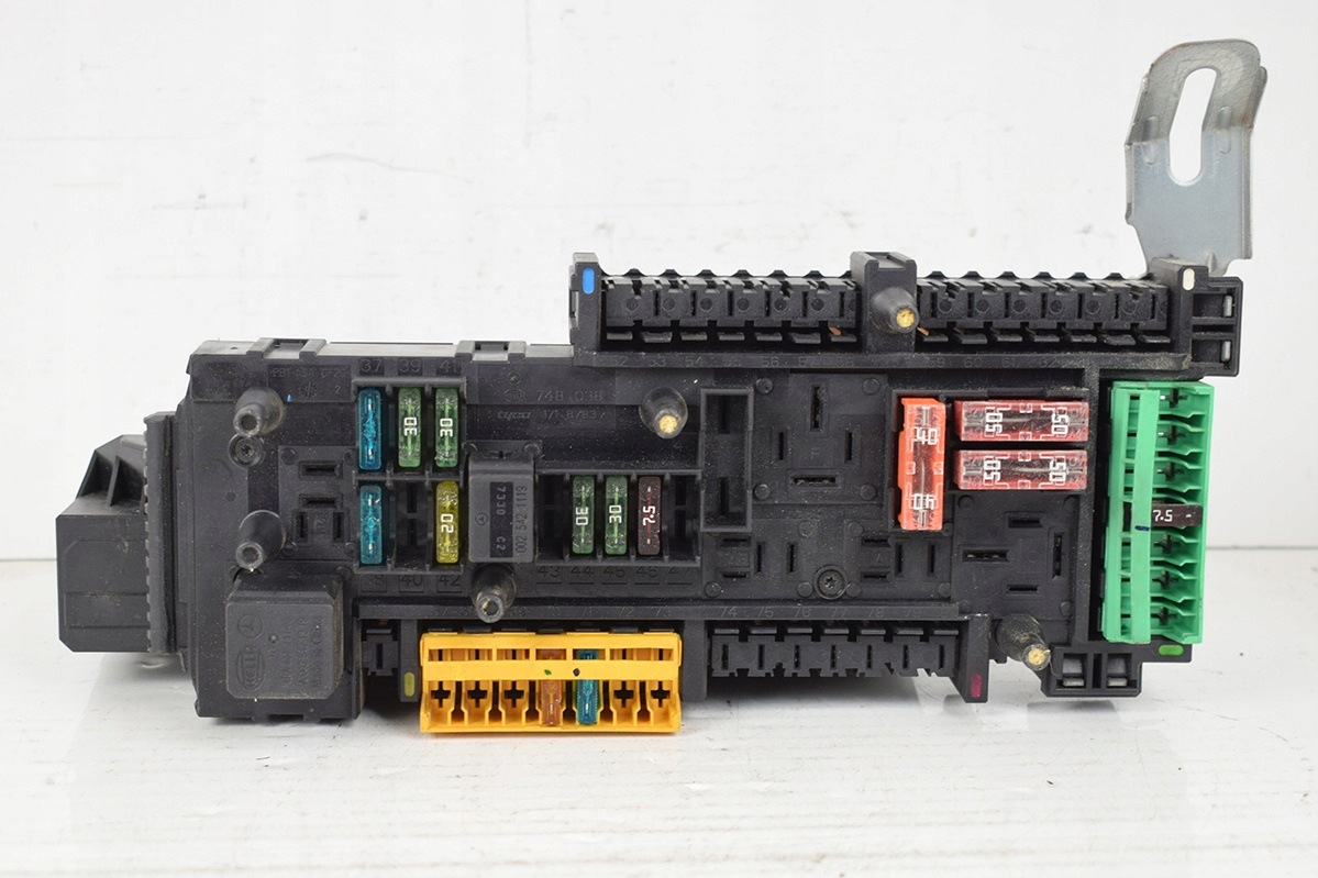 module control unit SAM MERCEDES C W204 2045458201 5DK00922527