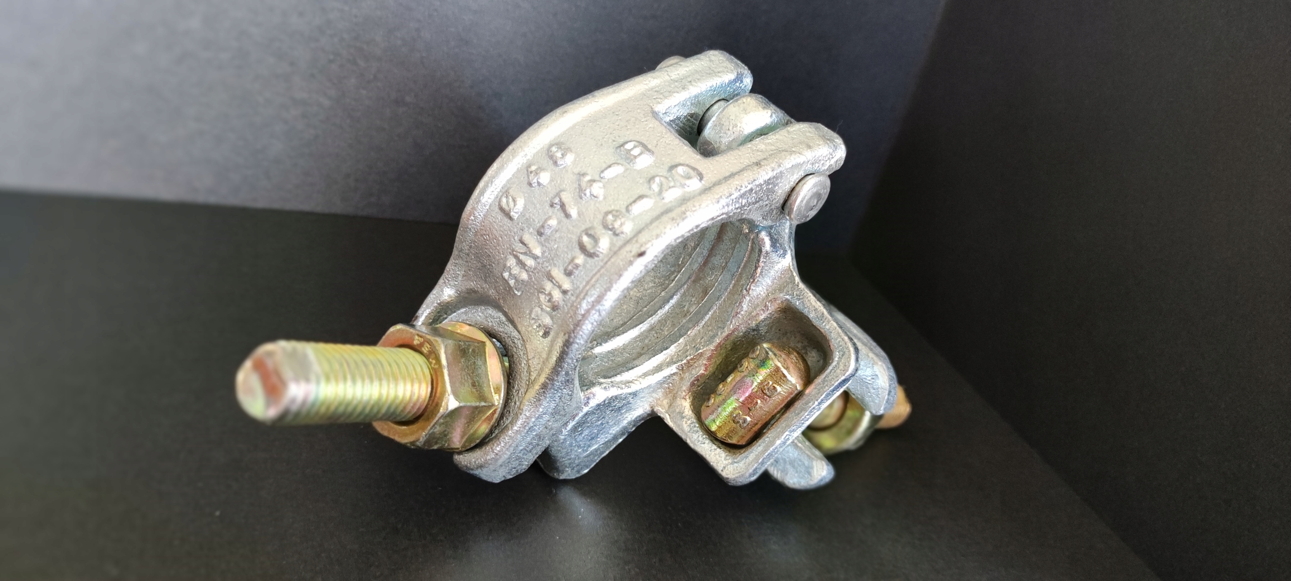 ZŁĄCZE KRZYŻOWE DO RUSZTOWAŃ