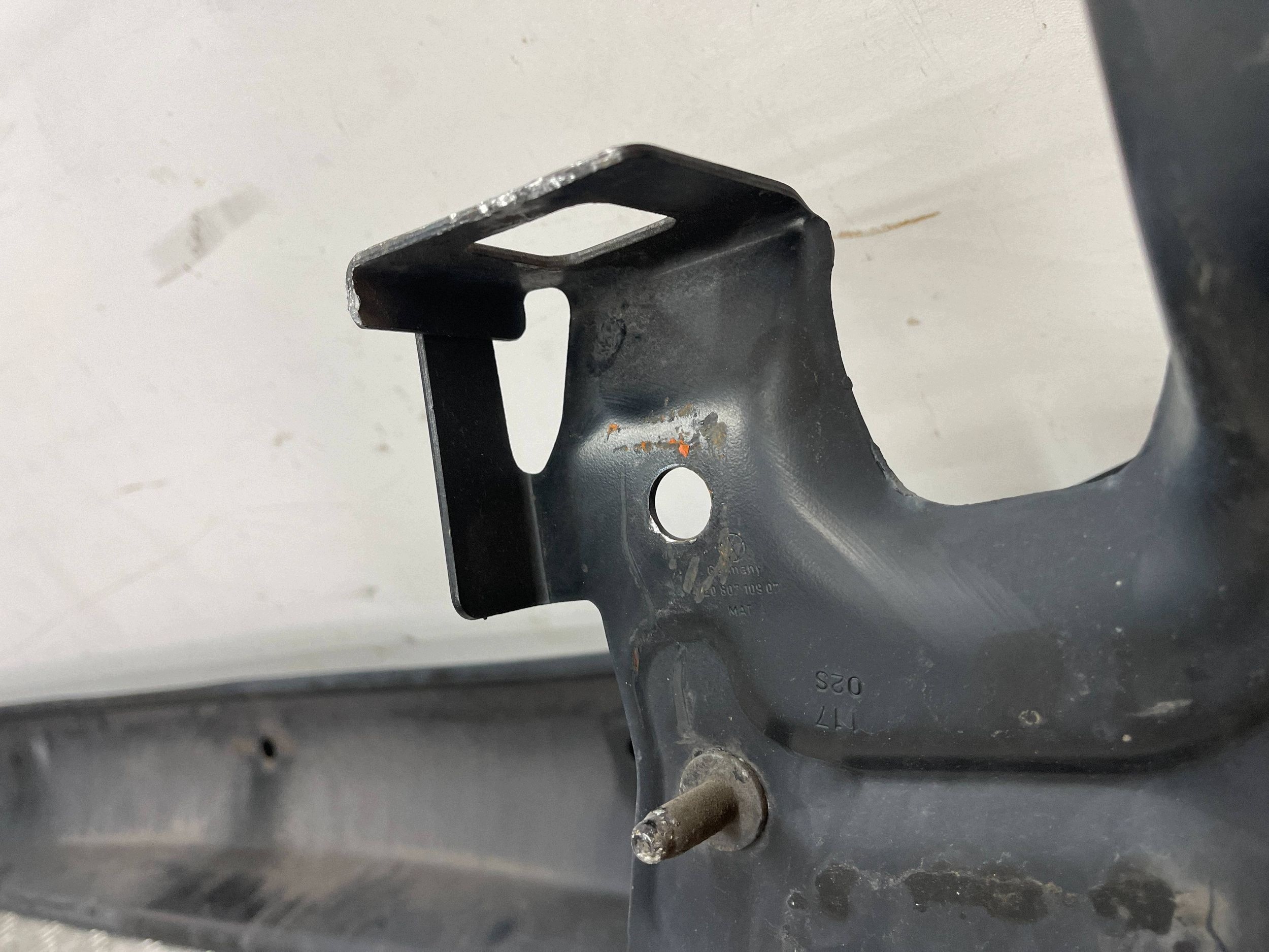 bumper support front VOLKSWAGEN TRANSPORTER T6 7E0807109B