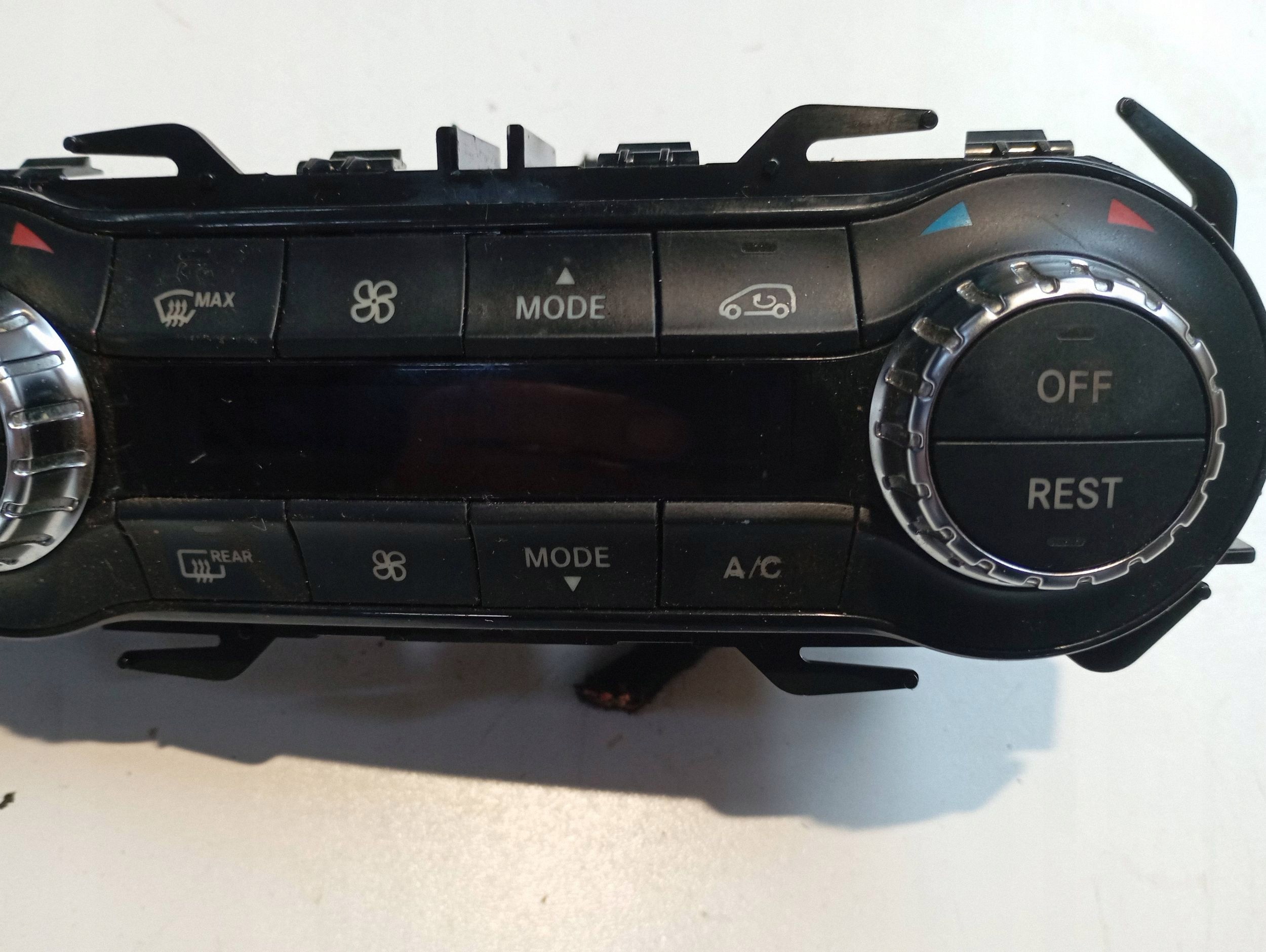 PANEL klimaanlage MERCEDES A KLASA 176 A2469008415