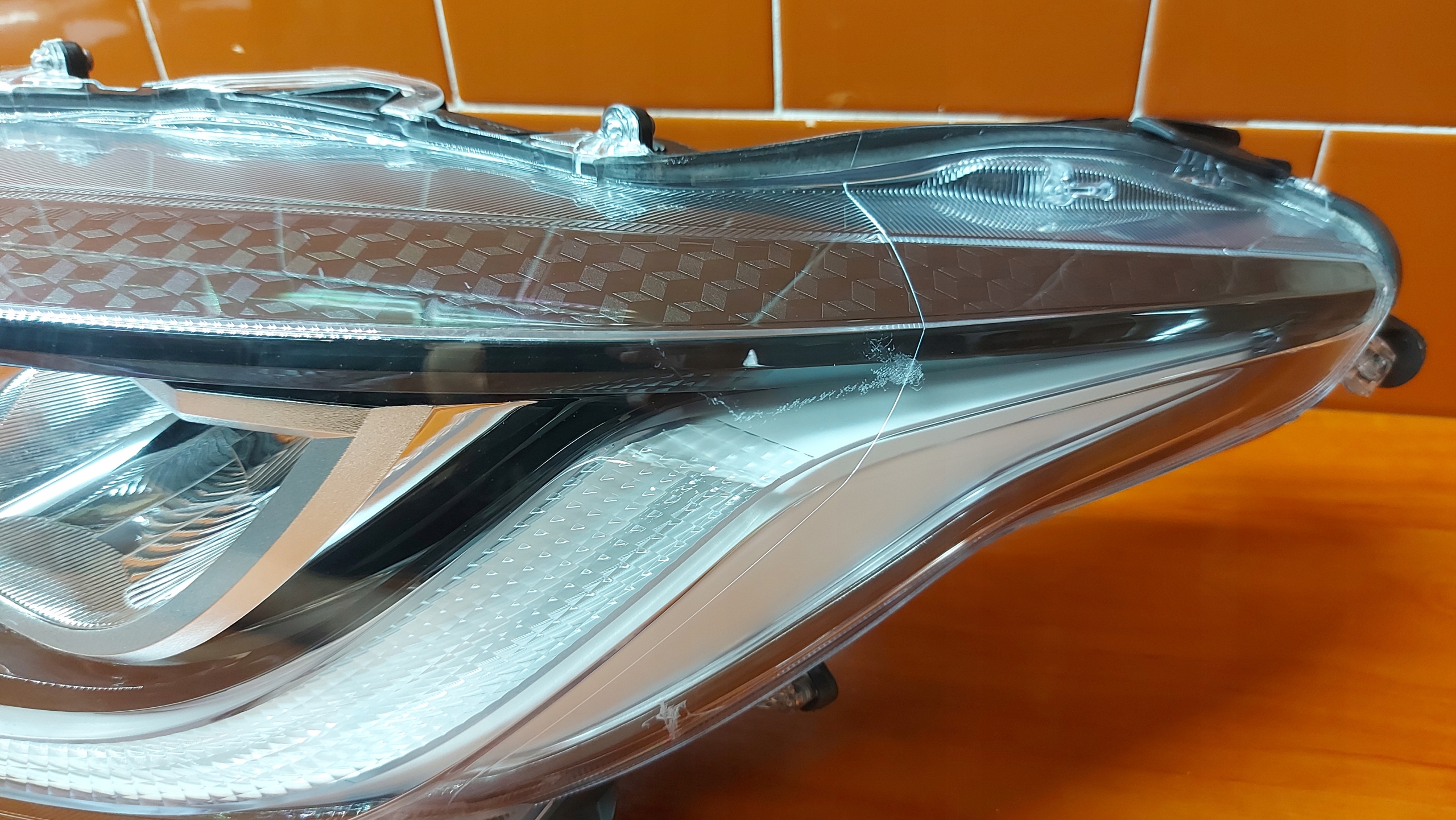 REFLEKTOR light left left front TOYOTA YARIS IV 20