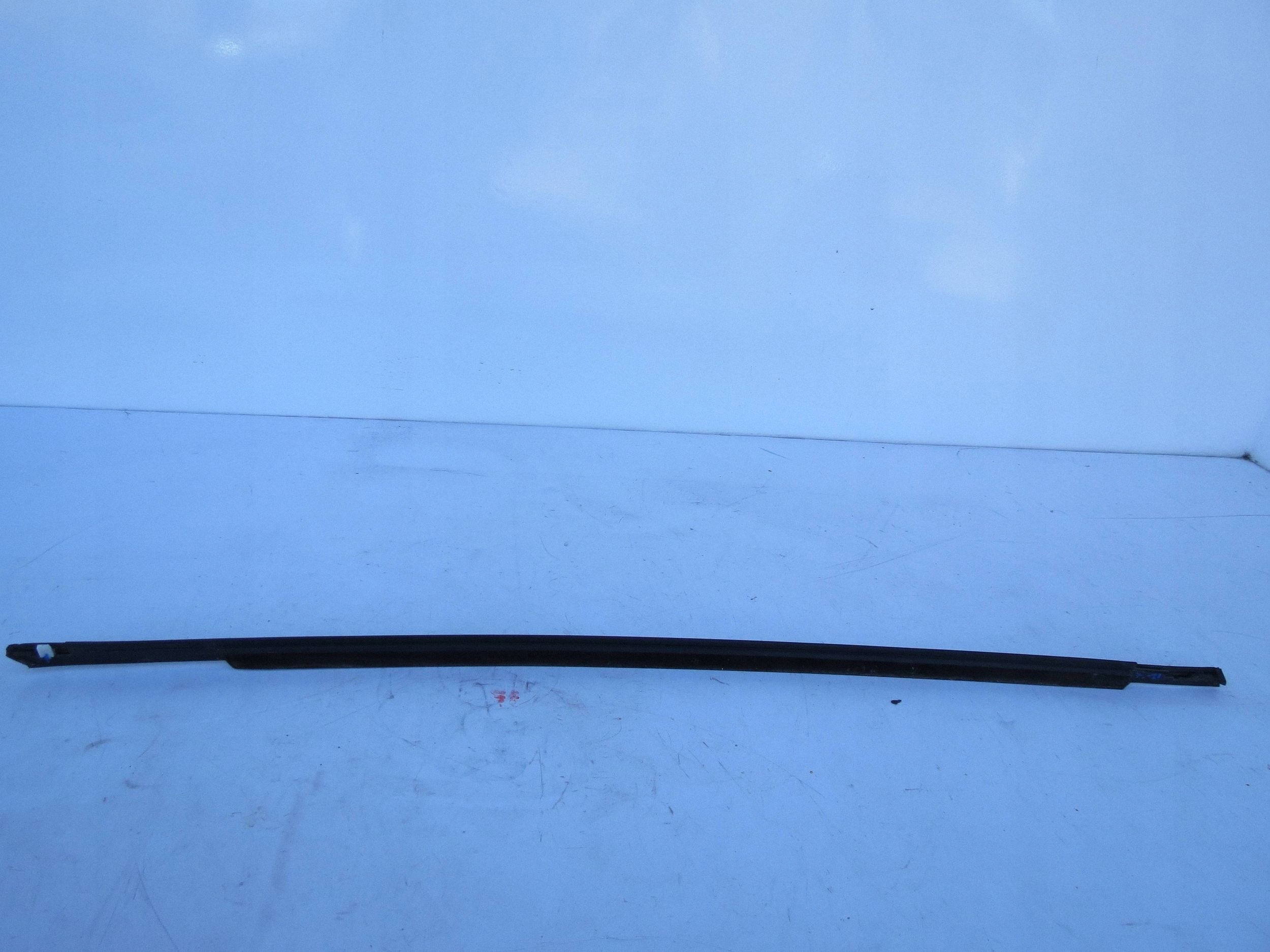 moulding dust door left front VOLVO S90 V90 31848055
