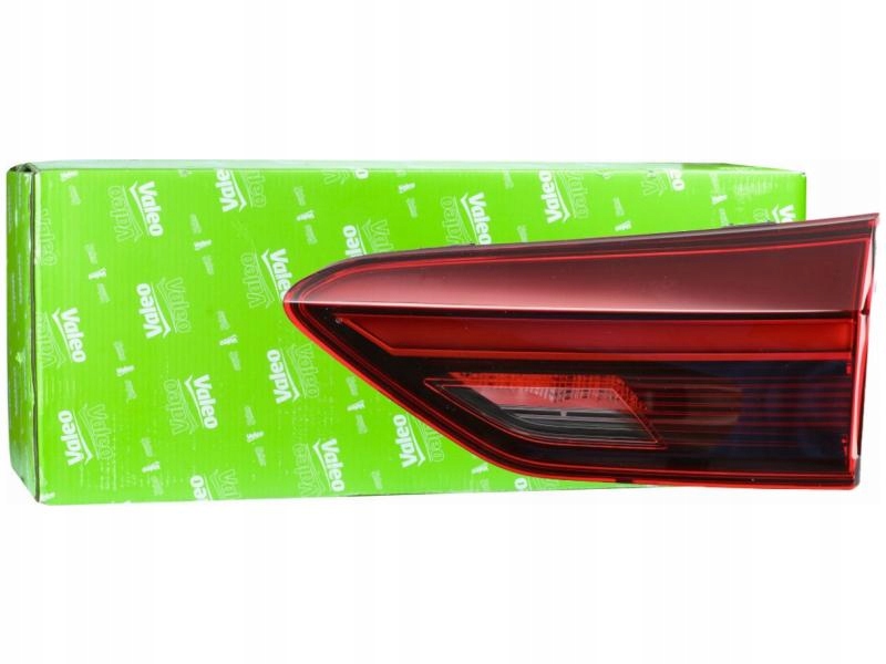 LAMPA TYŁ PRAWA VALEO 048747