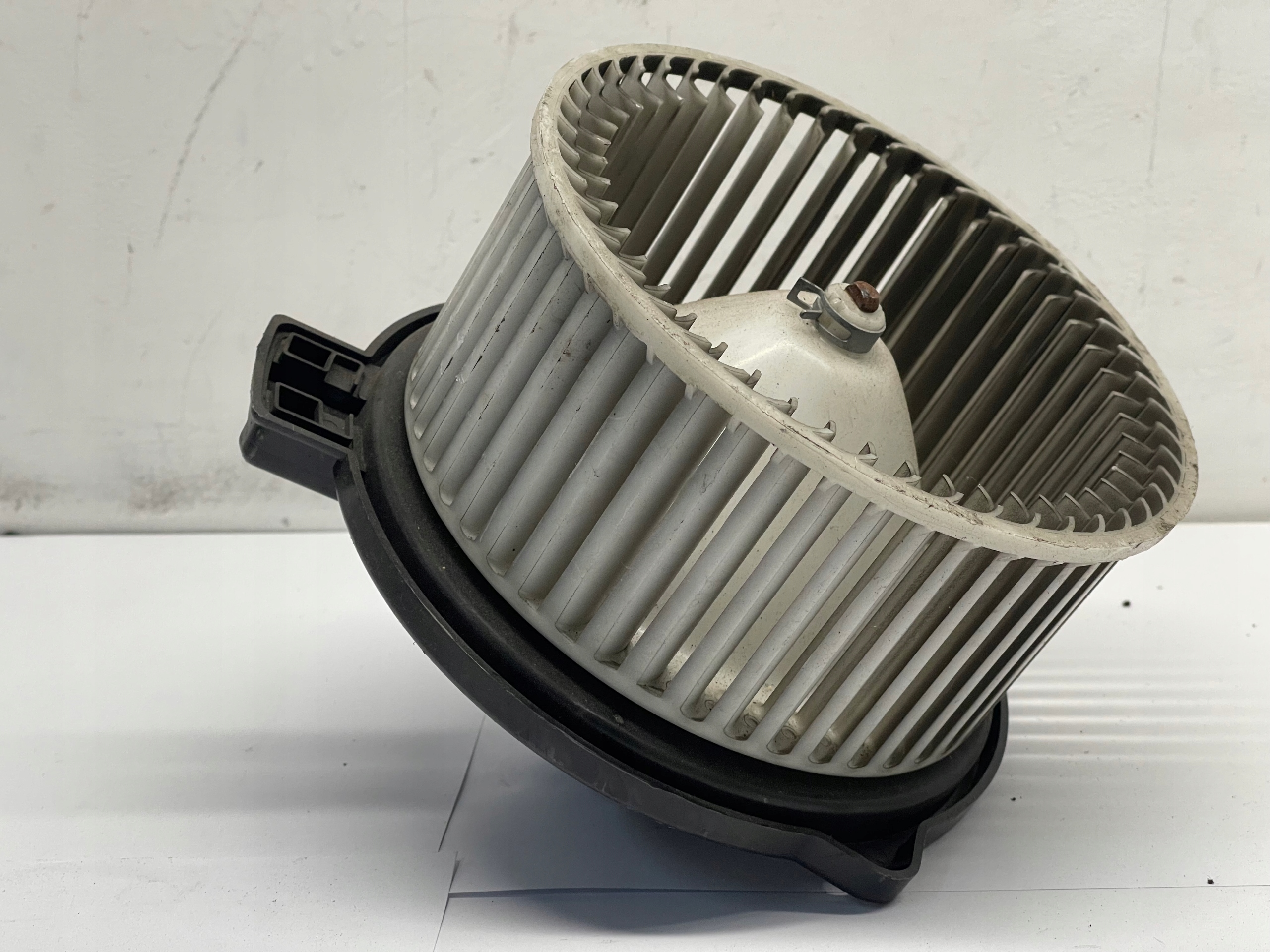 ventilátor topení MAZDA PREMACY 894000-0