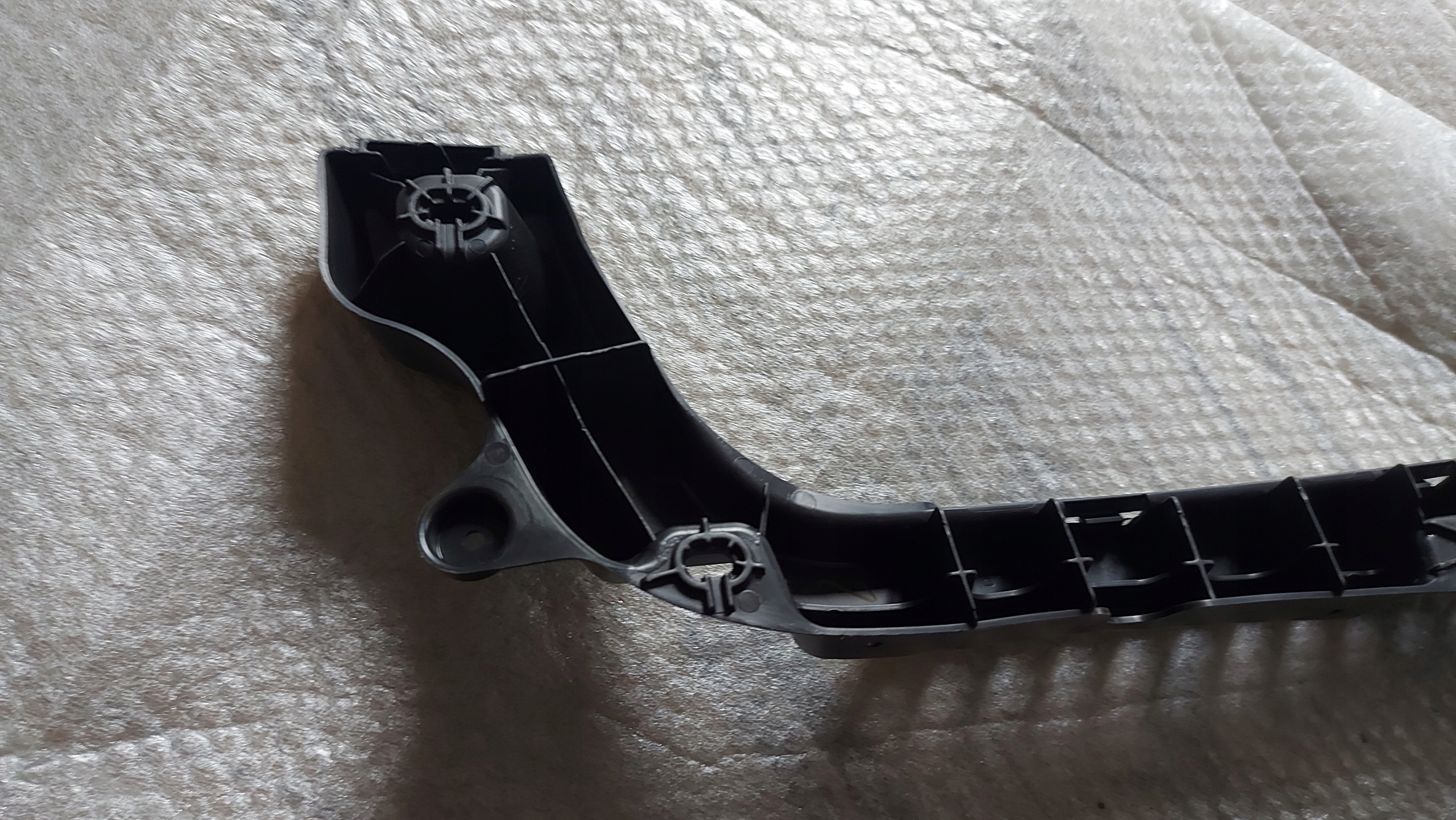 bumper bracket right rear part SKODA FABIA III KOMBI 14