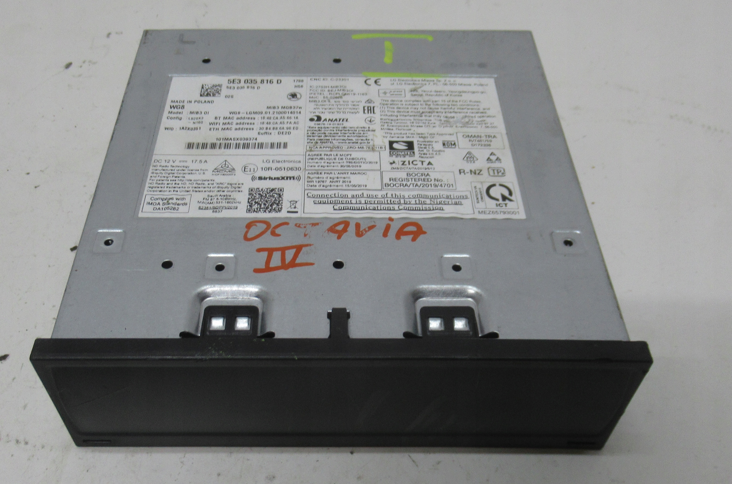 SKODA OCTAVIA IV player navigation devices 5E3035816D