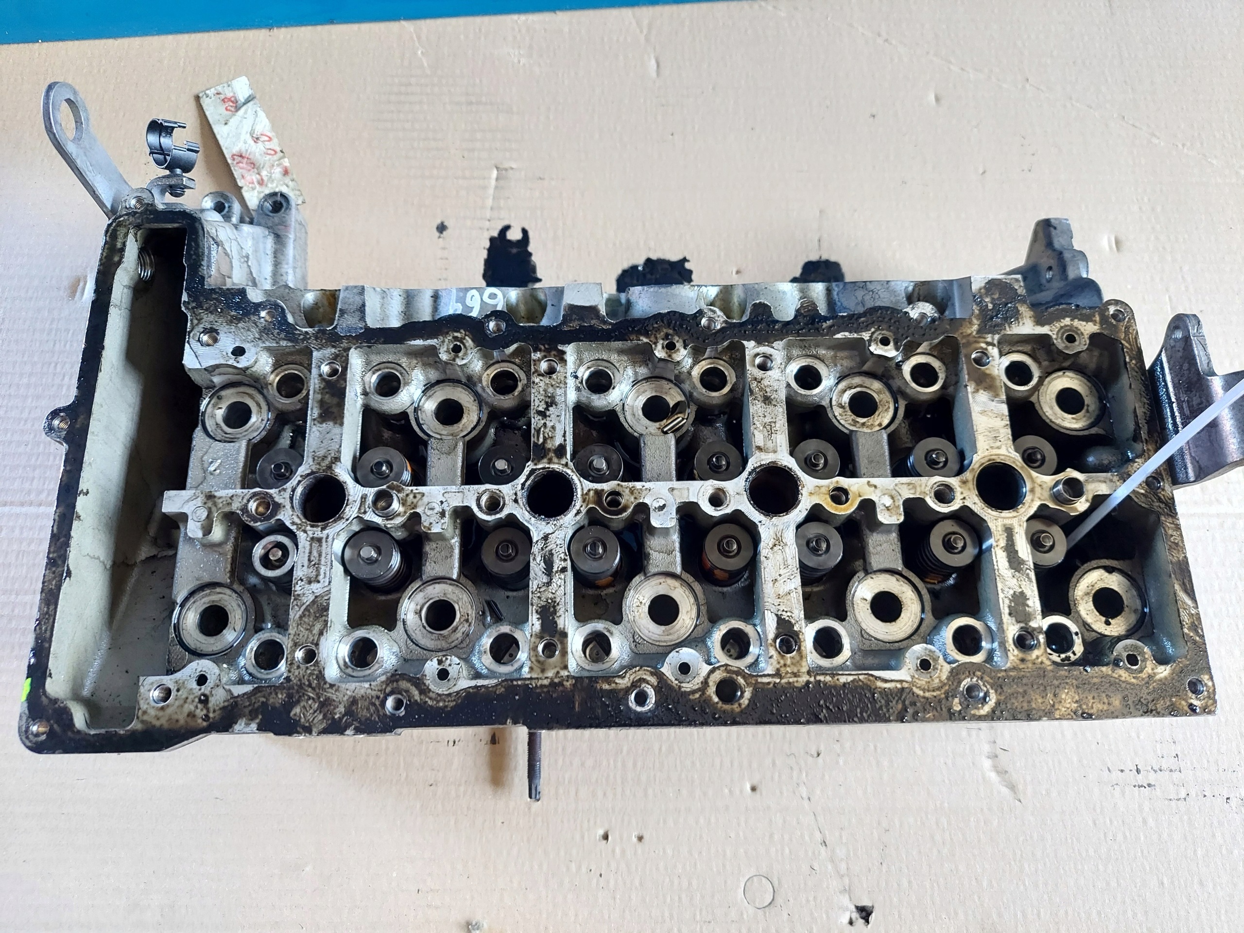 head. BMW E87 N47 2.0 TD 779767606