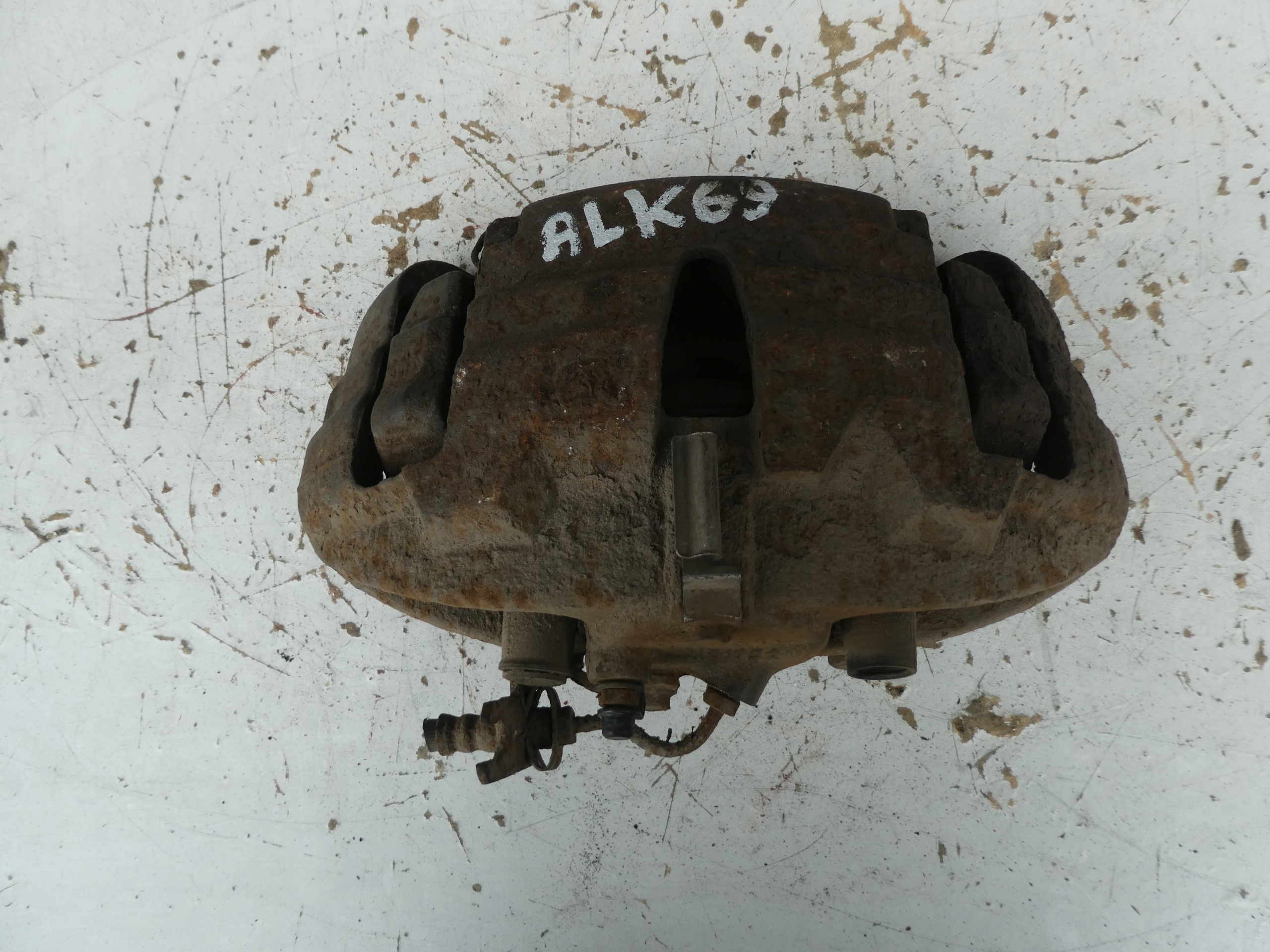 VW T4 caliper brake front 2.5TDI 150KM