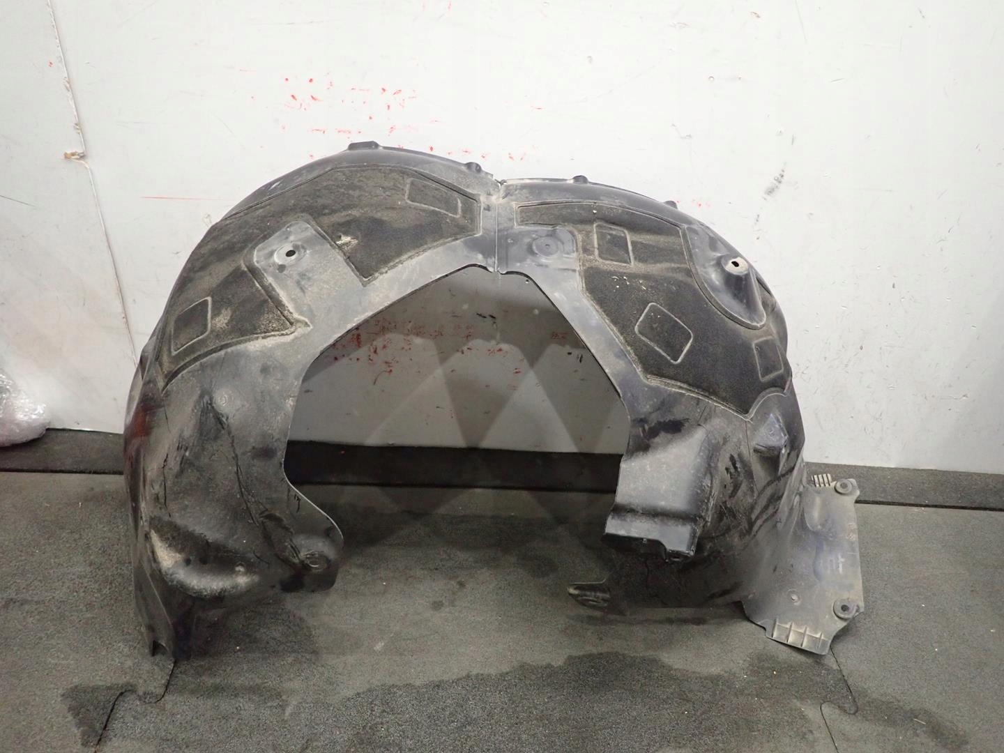 mudguard right front TESLA Y 2020- 1840624-00-A