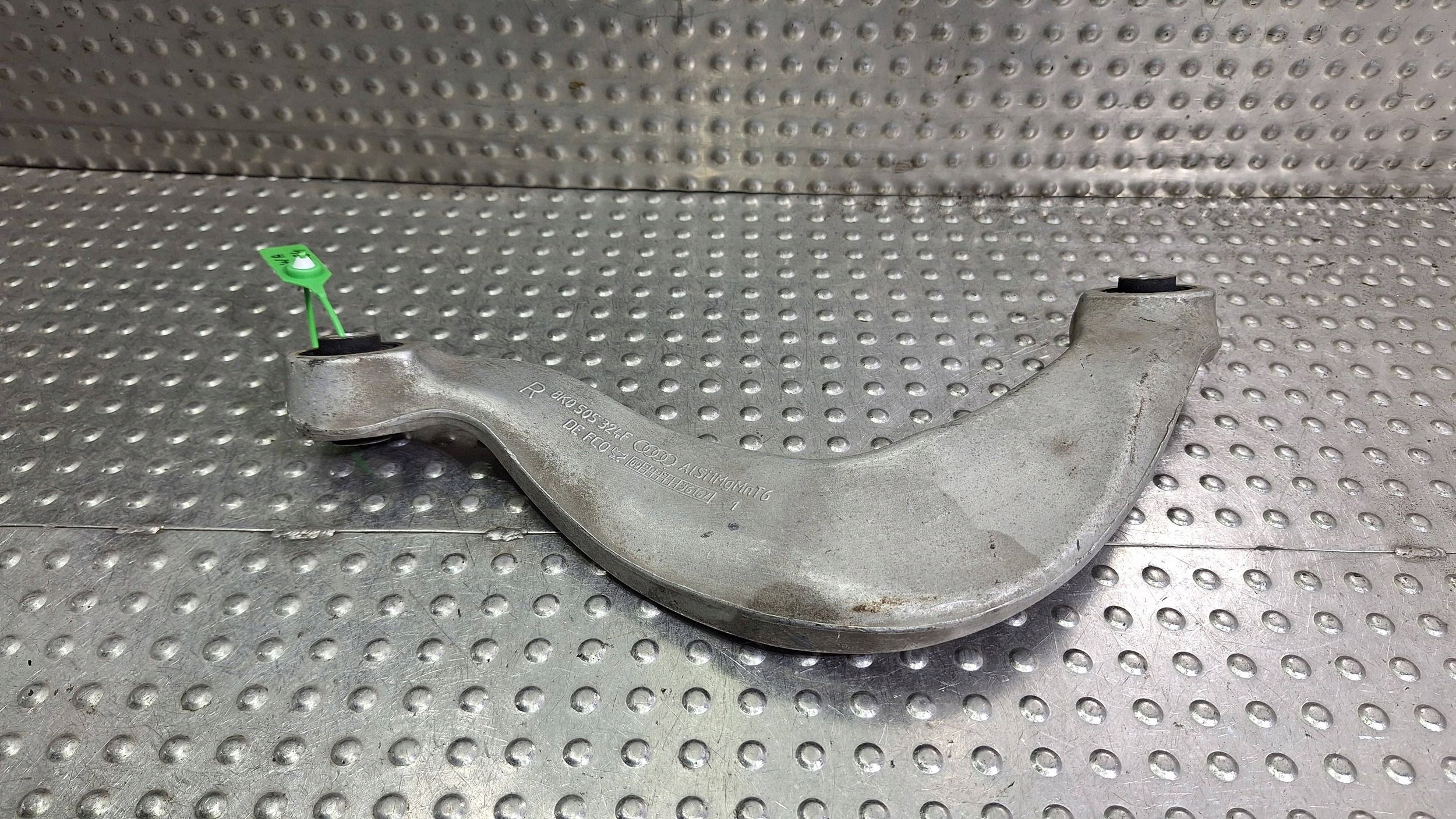 Querlenker rechts heck 8K0505324F AUDI A4 B8 A5 8T A7 A6 C7 Q5 8R