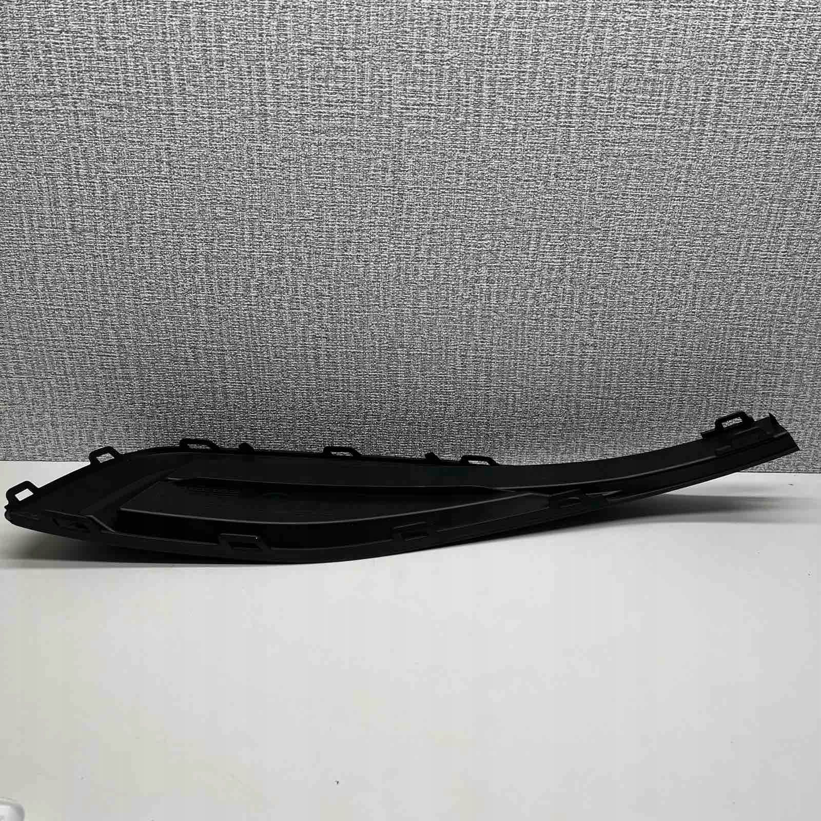 VW PASSAT B8 spoiler grid of a bumper left 3G0853665J
