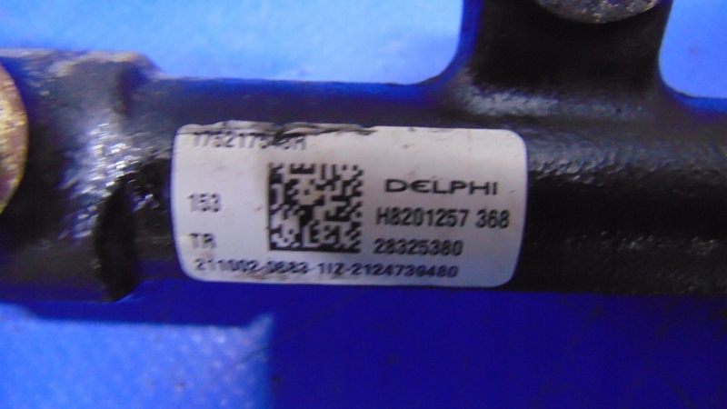 renault oe 175217543R топливная рейка