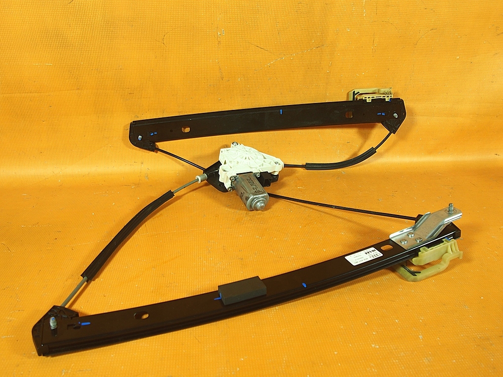 Audi E-Tron 55 4KE 25KM Prowadnica Szyby Przód LEWA 4ke837461 / 4k0959801 Numer katalogowy części 4ke837461 / 4k0959801 / (Frog_Cars)