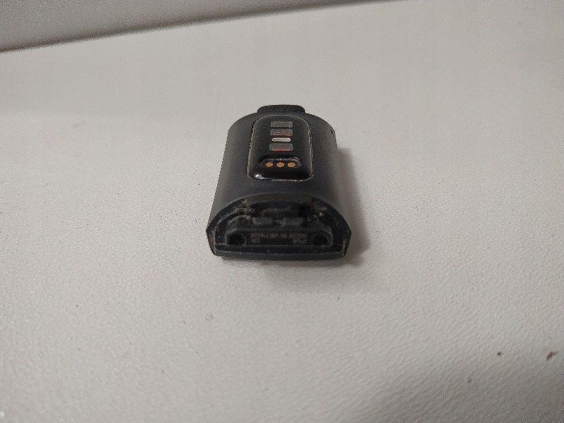 SMARTWATCH ZEGAREK FITNESS FITBIT CHARGE 4 CZARNY Kolor czarny