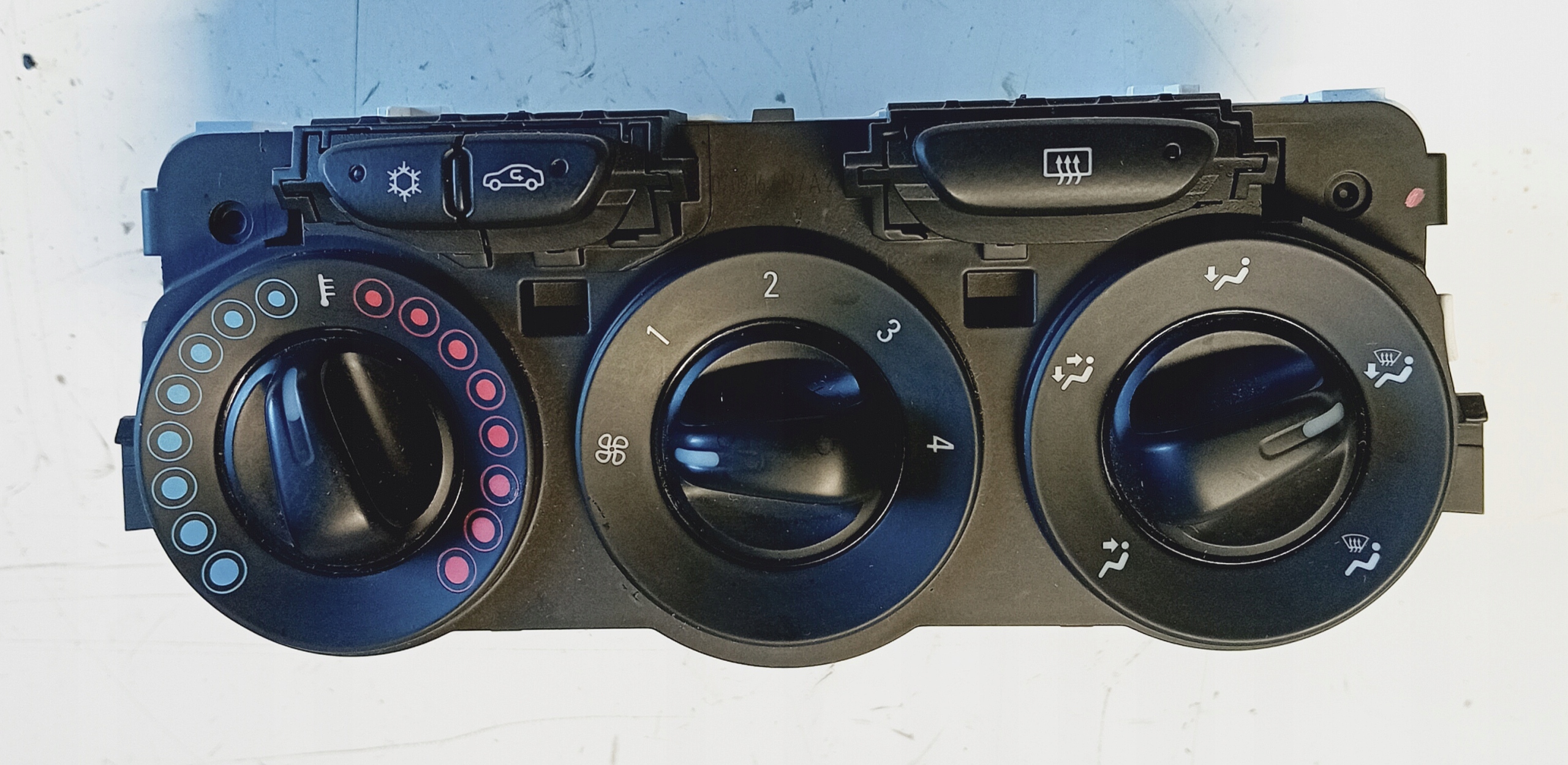 PANEL Bouches buses OPEL CORSA E 466119570