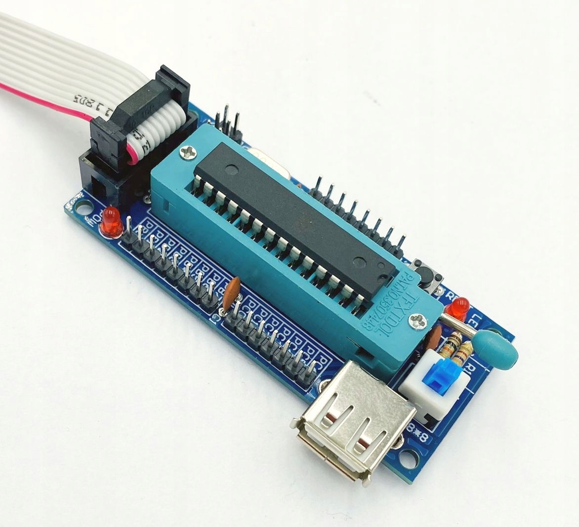 AVR/ATmega 28-pin Development Board Model AVR/ATmega 28-pin Development Board