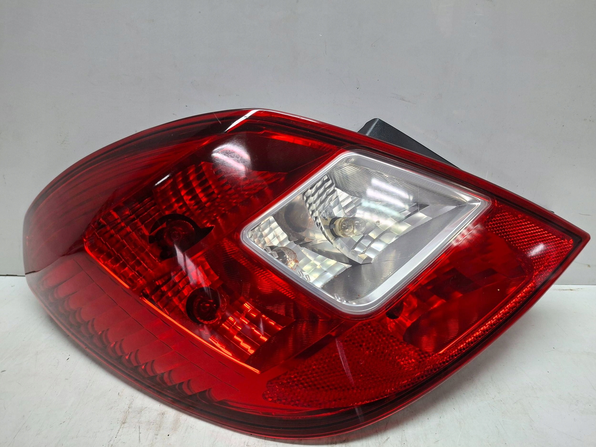 light rear left 13269050 OPEL CORSA D 5D 2006