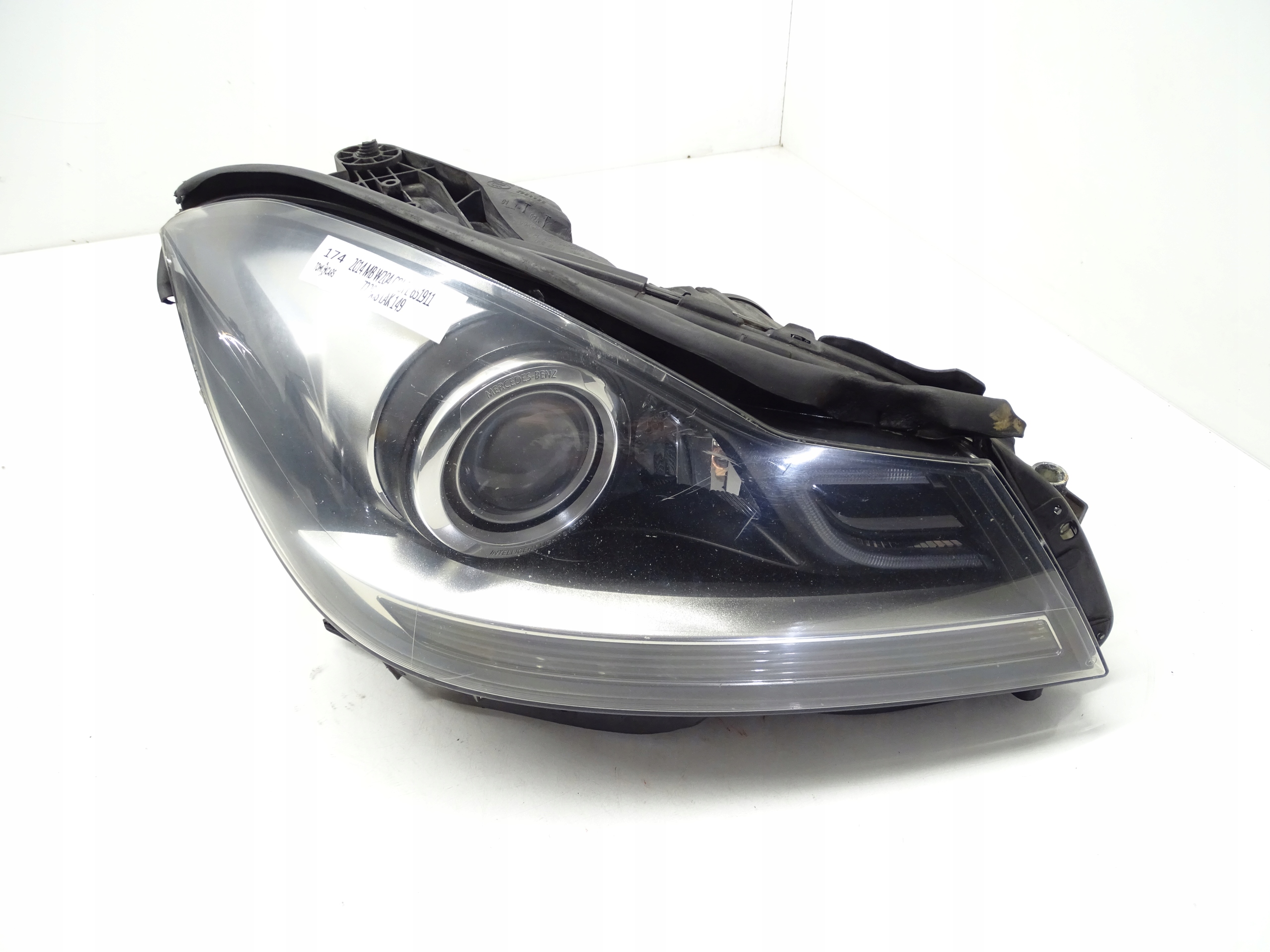 light right front right front BI-XENON MERCEDES W204 LIFT A2048208239 UK
