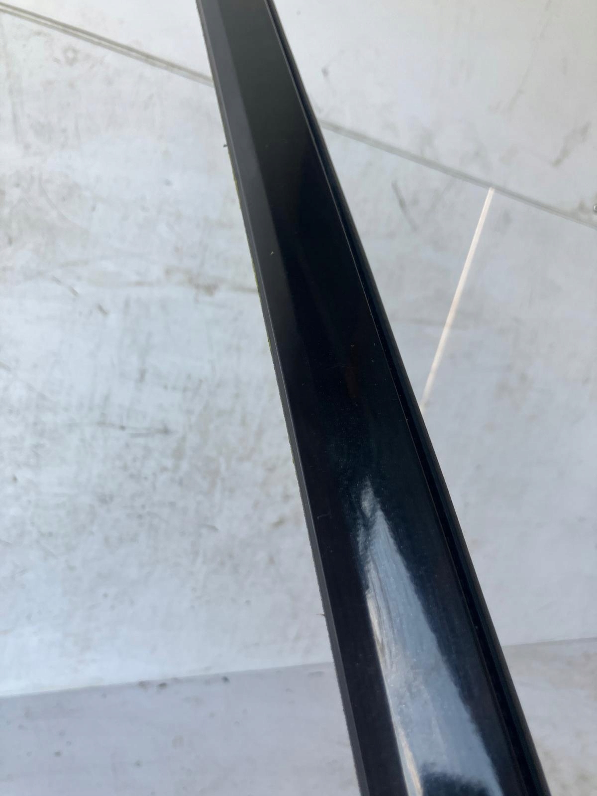 moulding dust door left front TESLA MODEL S PNBL